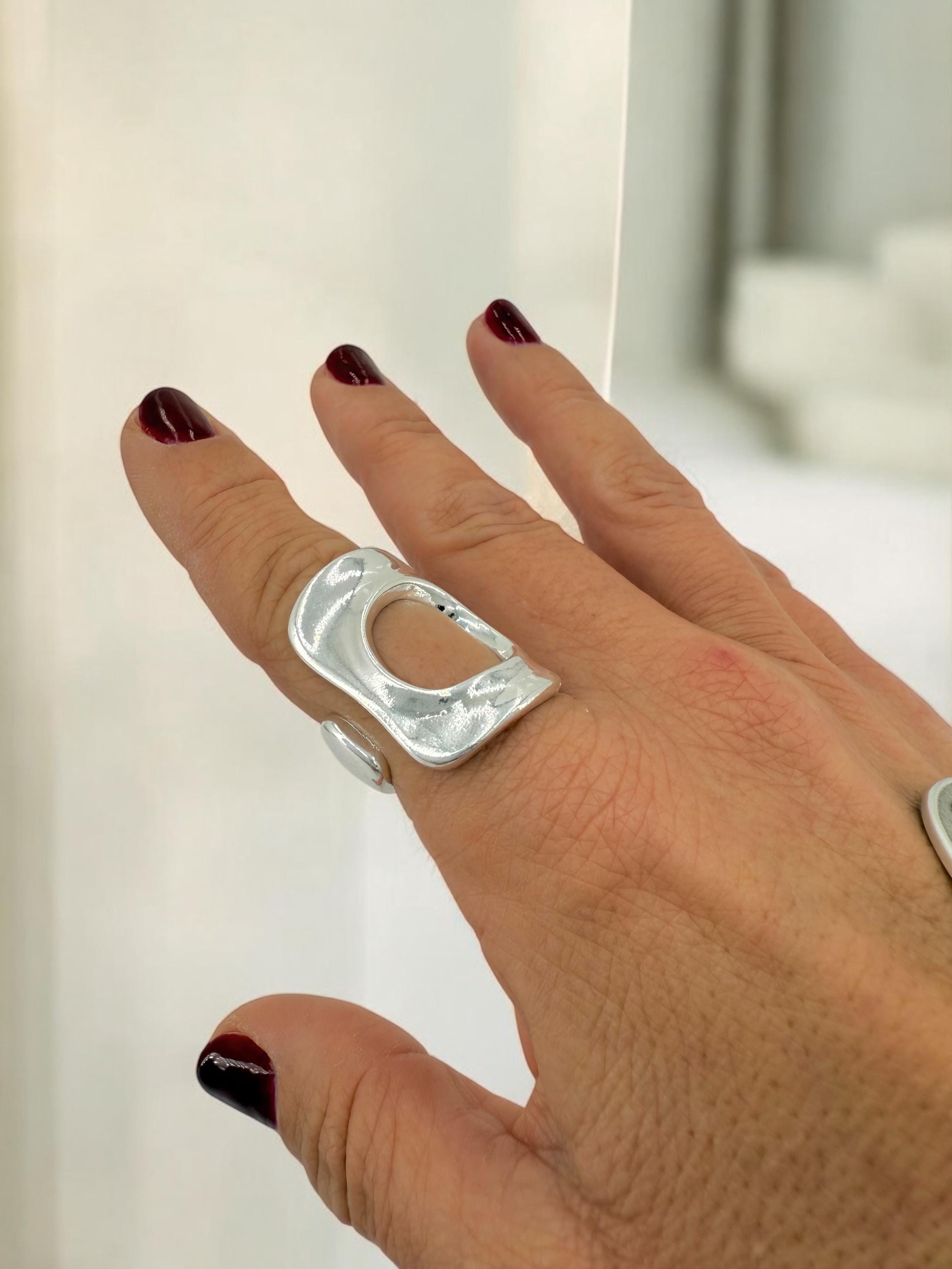 Statement Ring Chunky Silver Ring Gift For Birthday Gift Idea Bold Jewelry Silver Gift For Friend Gift For Mom Trendy uno de 50 style