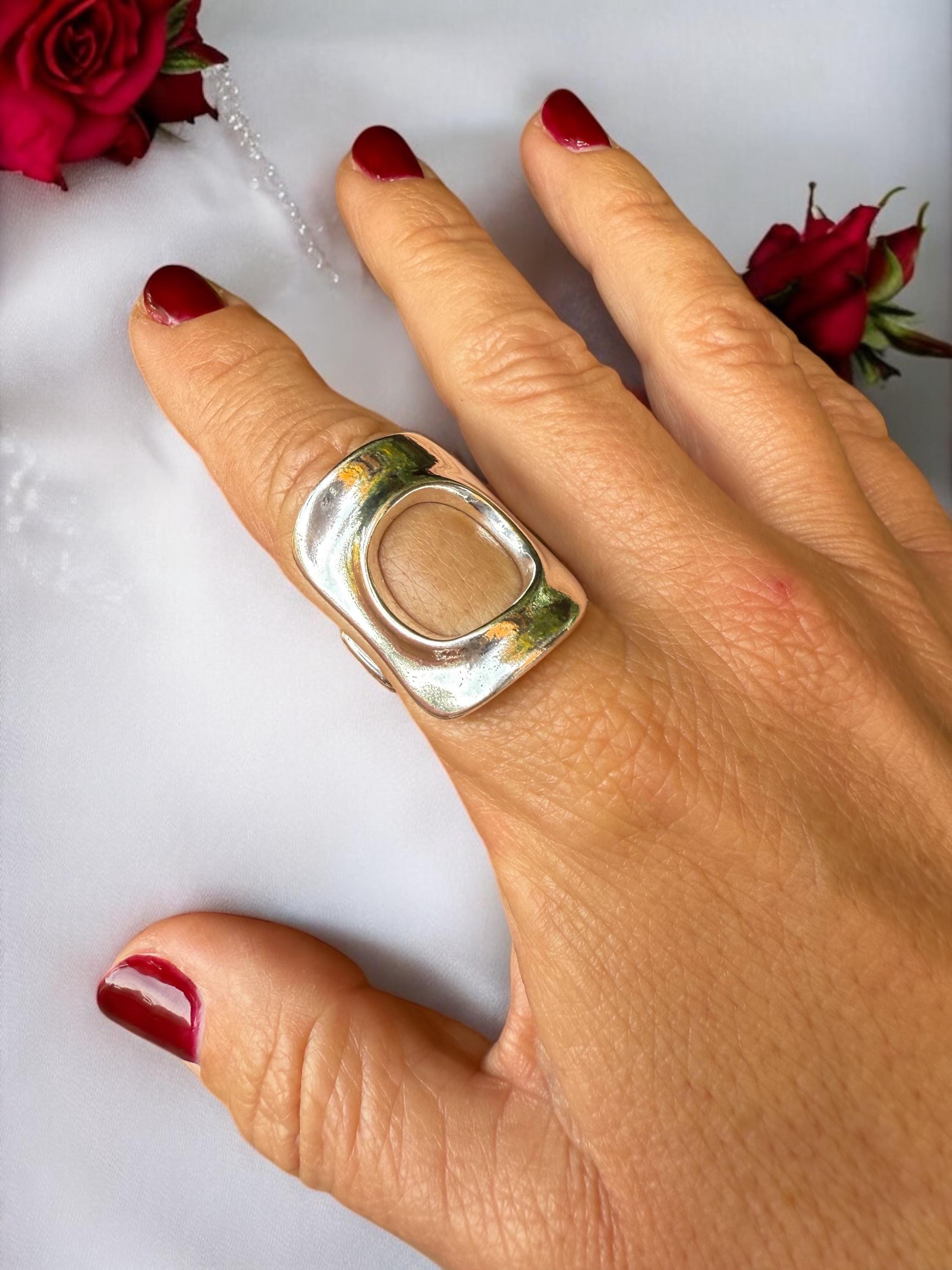 Statement Ring Chunky Silver Ring Gift For Birthday Gift Idea Bold Jewelry Silver Gift For Friend Gift For Mom Trendy uno de 50 style