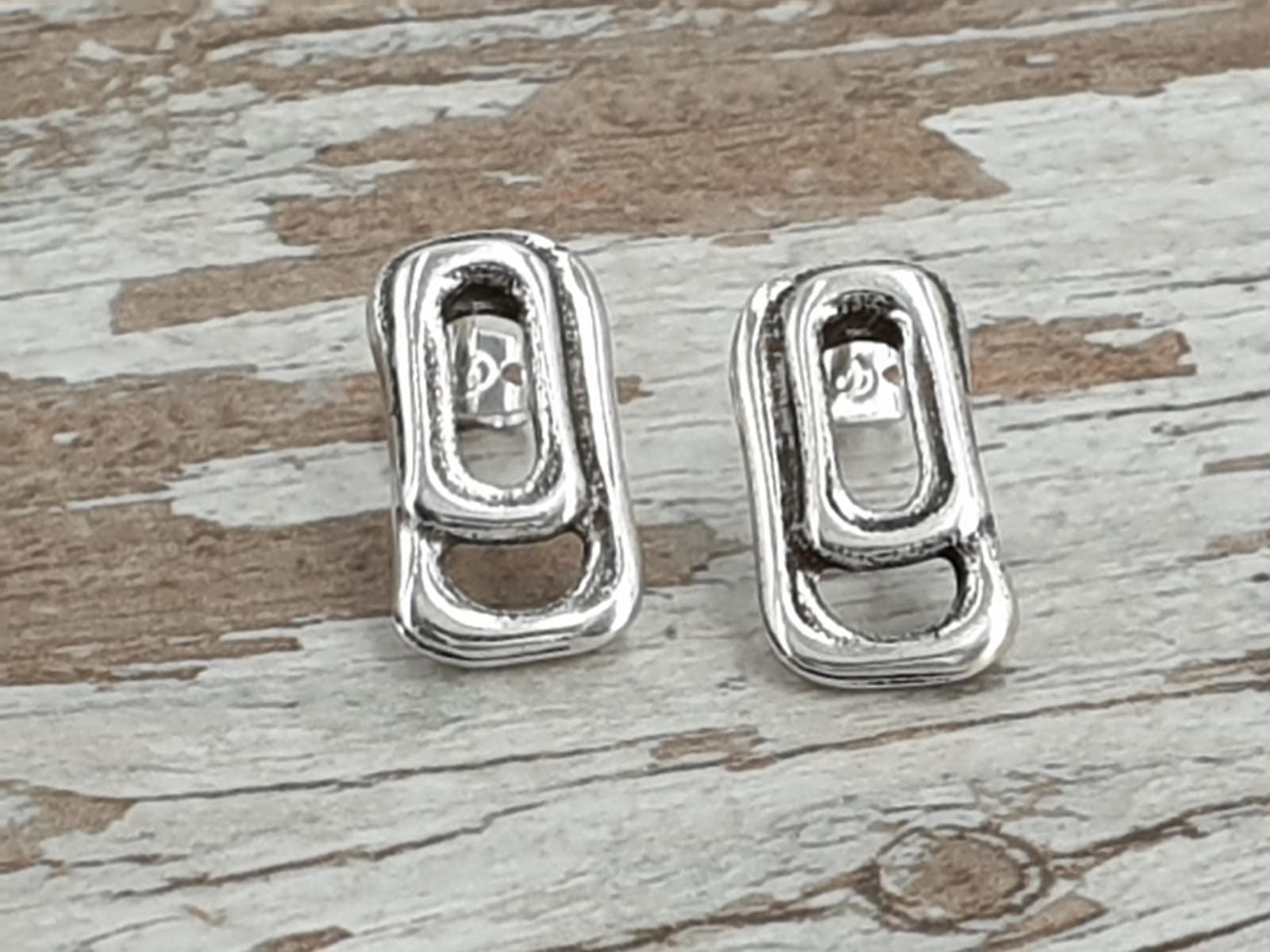 Chunky Silver Chain-Link Earrings – Modern Geometric Design – Kukuri Jewelry