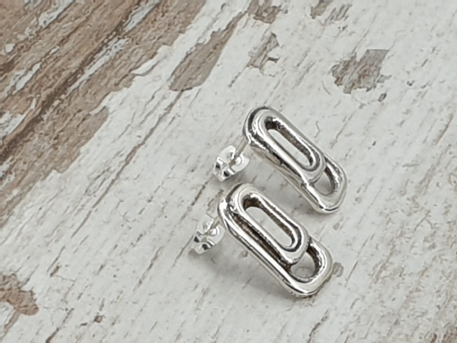 Chunky Silver Chain-Link Earrings – Modern Geometric Design – Kukuri Jewelry