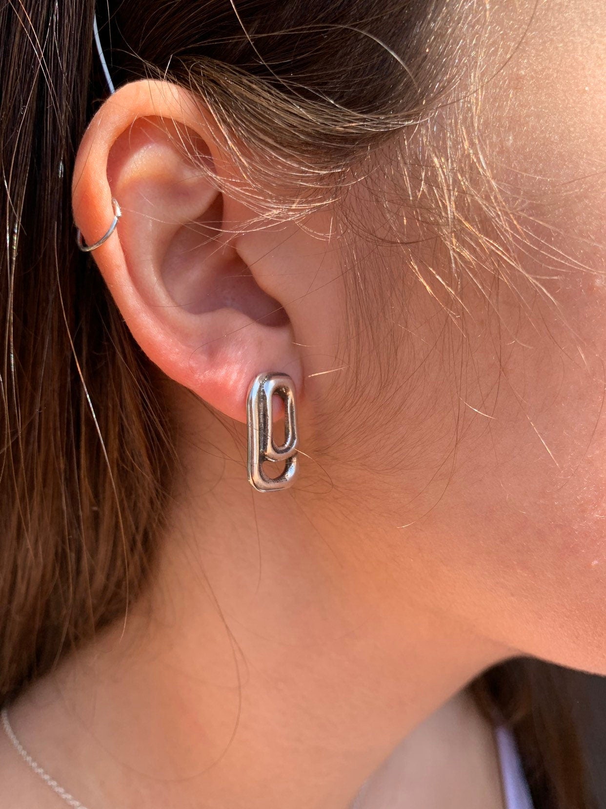 Chunky Silver Chain-Link Earrings – Modern Geometric Design – Kukuri Jewelry