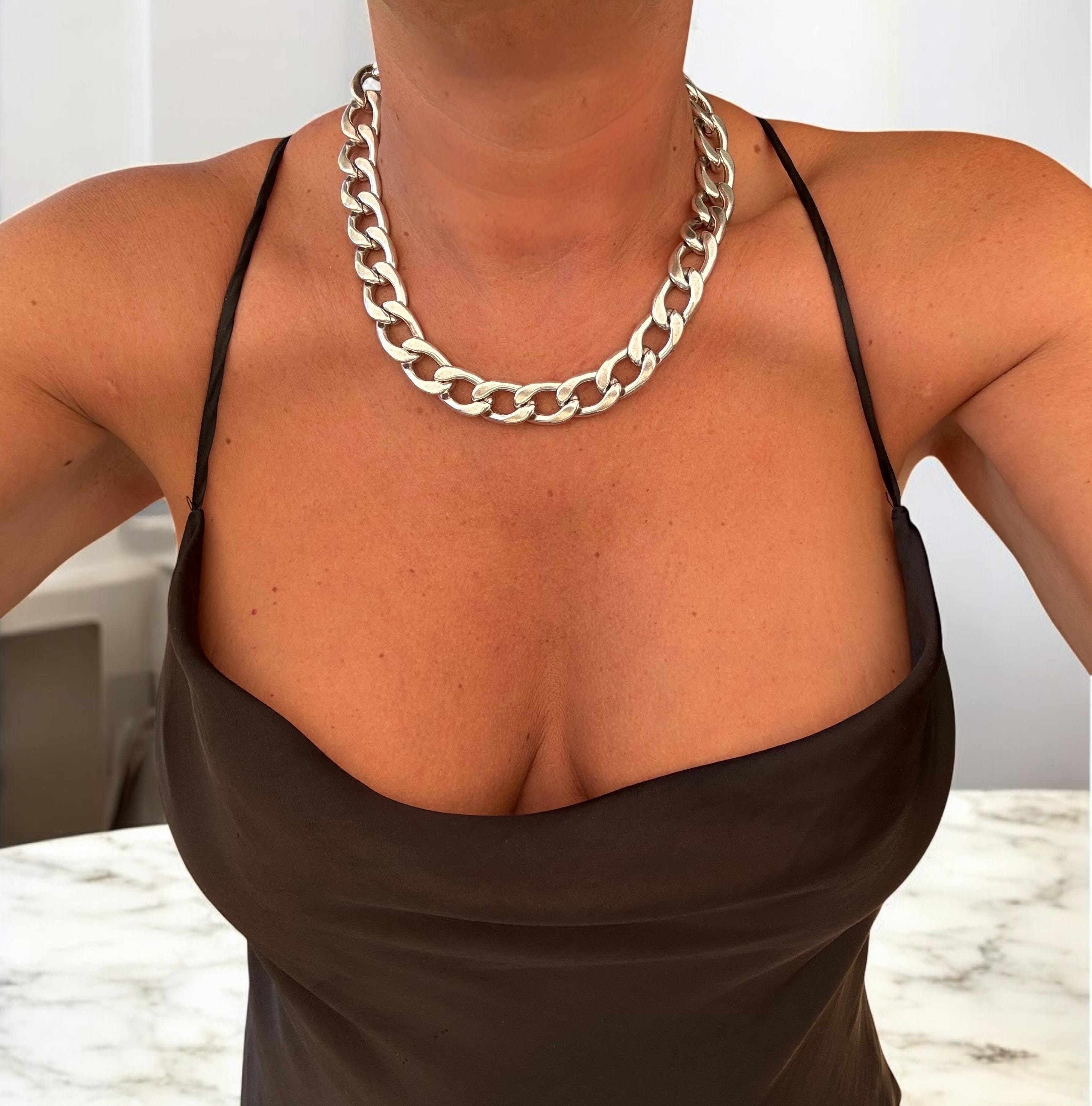 Chunky Cuban Chain Necklace – Lightweight Silver-Plated Aluminum with Toggle Clasp – Bold Statement Choker