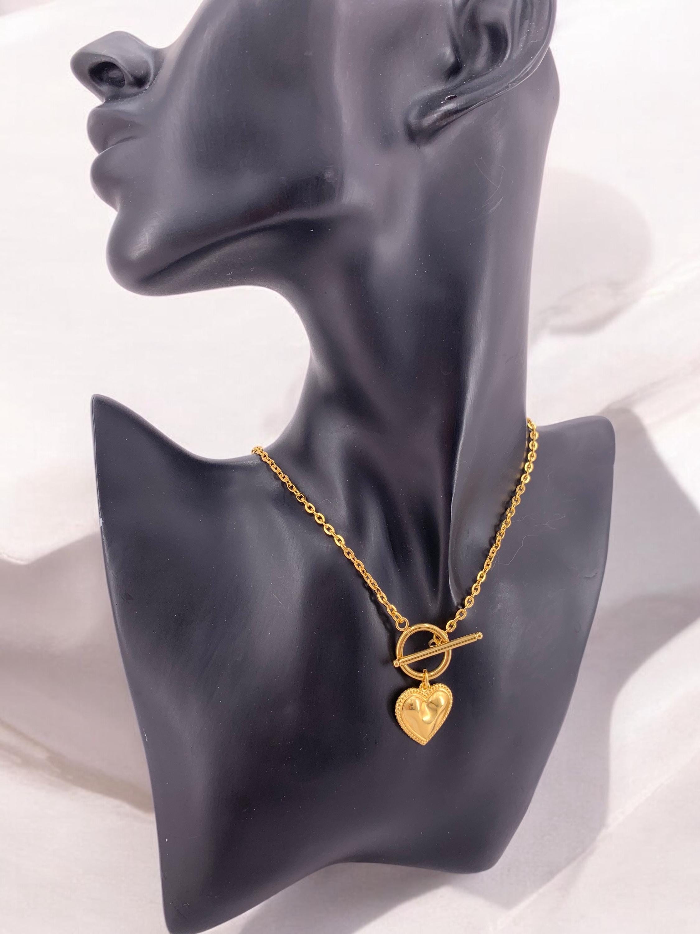 Gold hammered heart pendant toggle necklace, gold dainty necklace, bohemian necklace, gift for women, uno de 50 style, gold jewelry