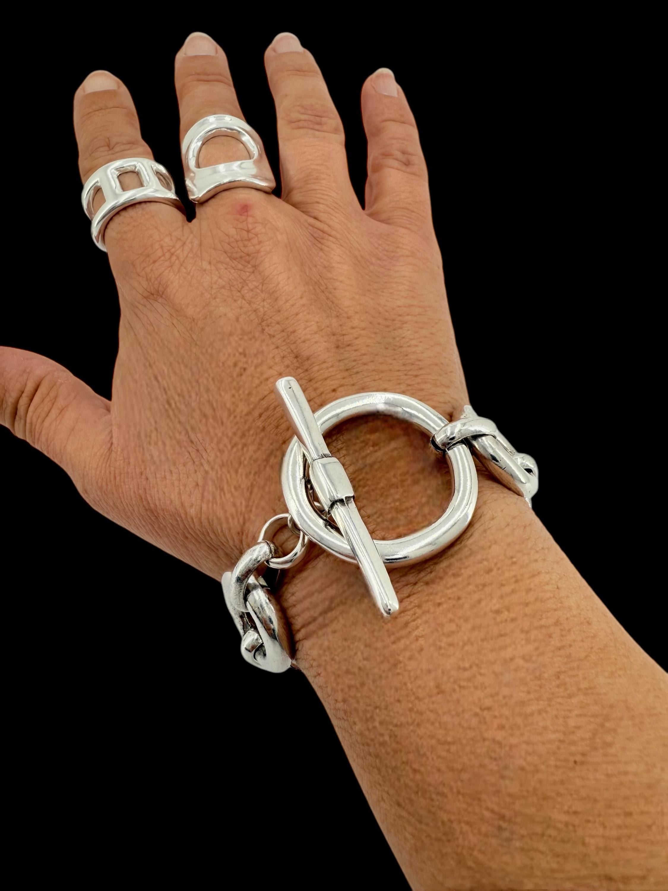 Chunky silver bracelet, bold toggle bracelet, thick chain bracelet, reversible bracelet, uno de 50 style, lightweight bracelet, women gift