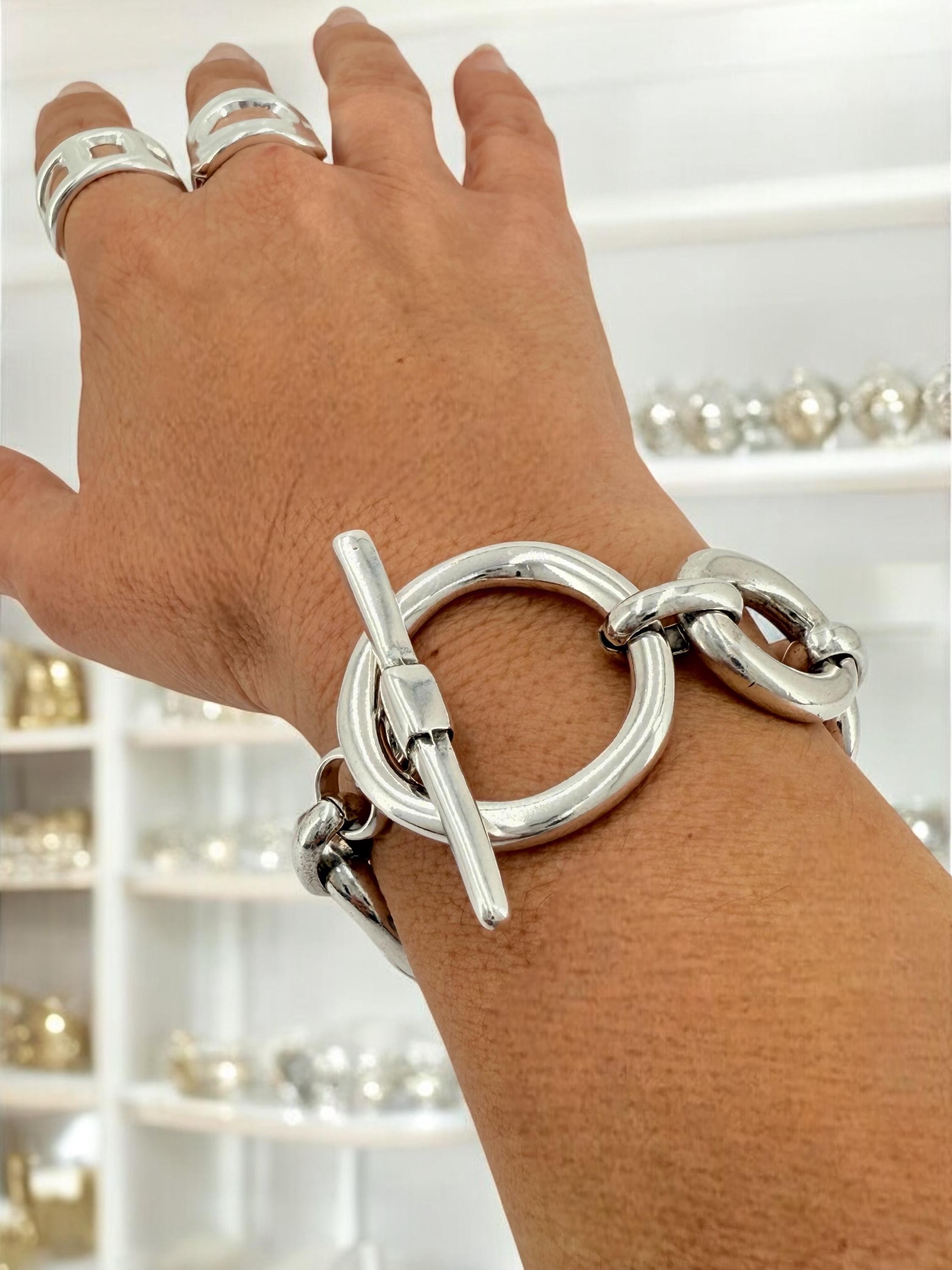 Chunky silver bracelet, bold toggle bracelet, thick chain bracelet, reversible bracelet, uno de 50 style, lightweight bracelet, women gift
