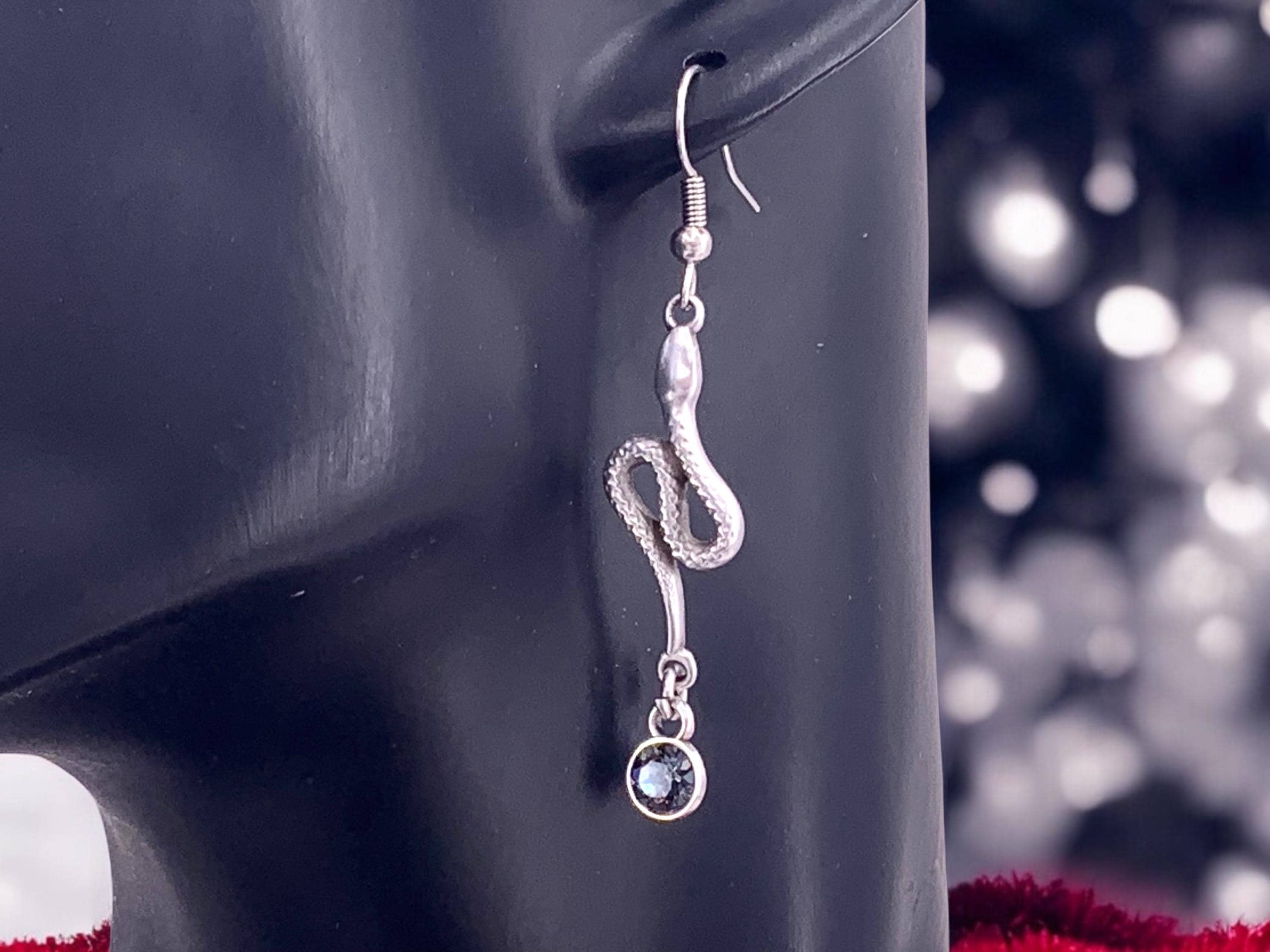 Snake shaped long silver dangling earrings with Swarovski crystal, stunning long earring, snake earrings, uno de 50 style, valentines gift