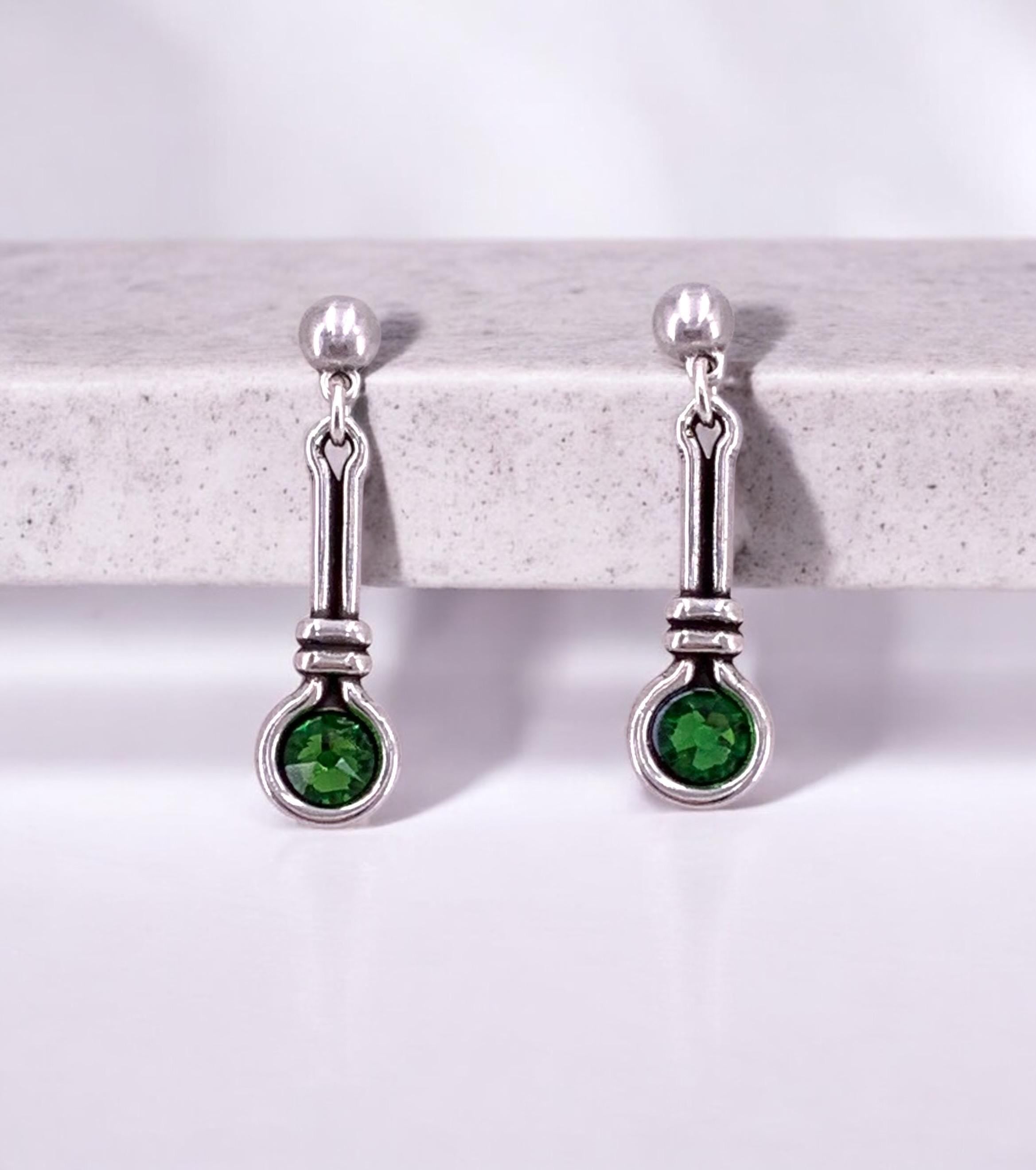 Silver dangling earrings with Swarovski crystal, stunning medium size earring, dangle earrings, uno de 50 style, valentines gift for her