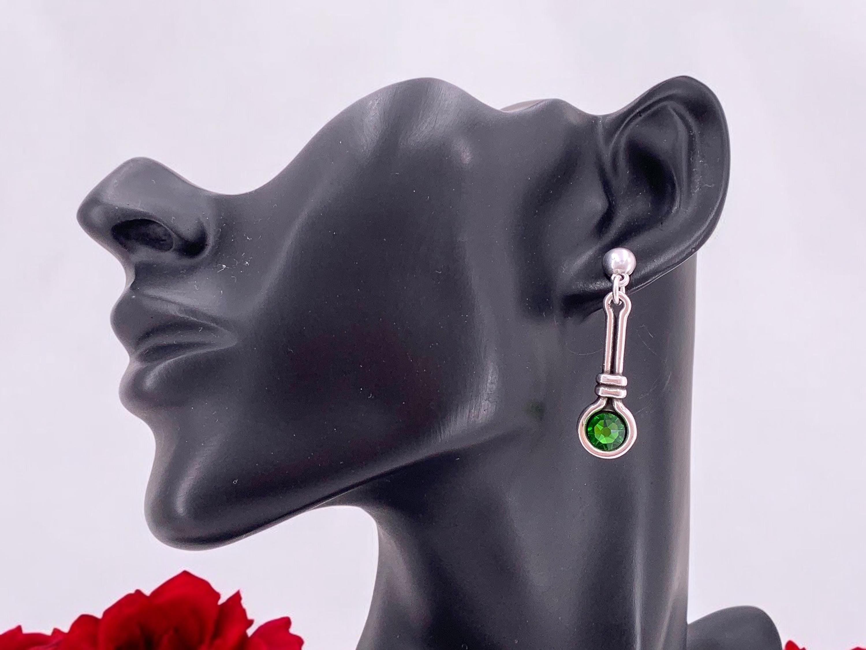 Silver dangling earrings with Swarovski crystal, stunning medium size earring, dangle earrings, uno de 50 style, valentines gift for her