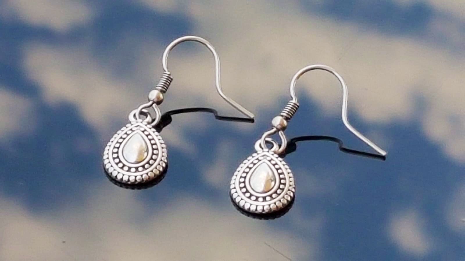 Silver dangling teardrop earrings, silver dangle earrings, turkish earrings, tribal earrings, ethnic Earrings, earrings