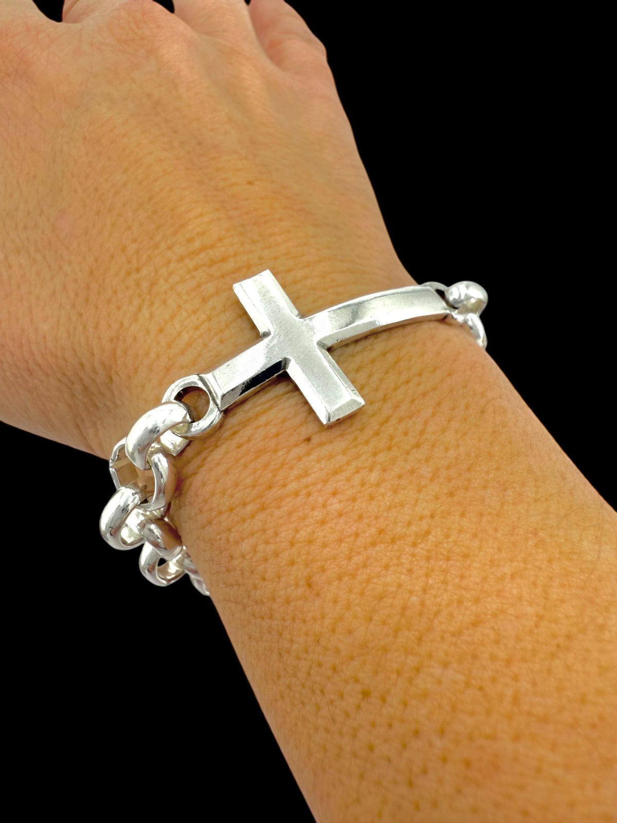 Central cross silver plated rolo chain chunky bracelet - handmade jewelry