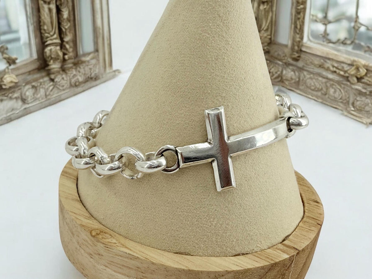 Central cross silver plated rolo chain chunky bracelet - handmade jewelry