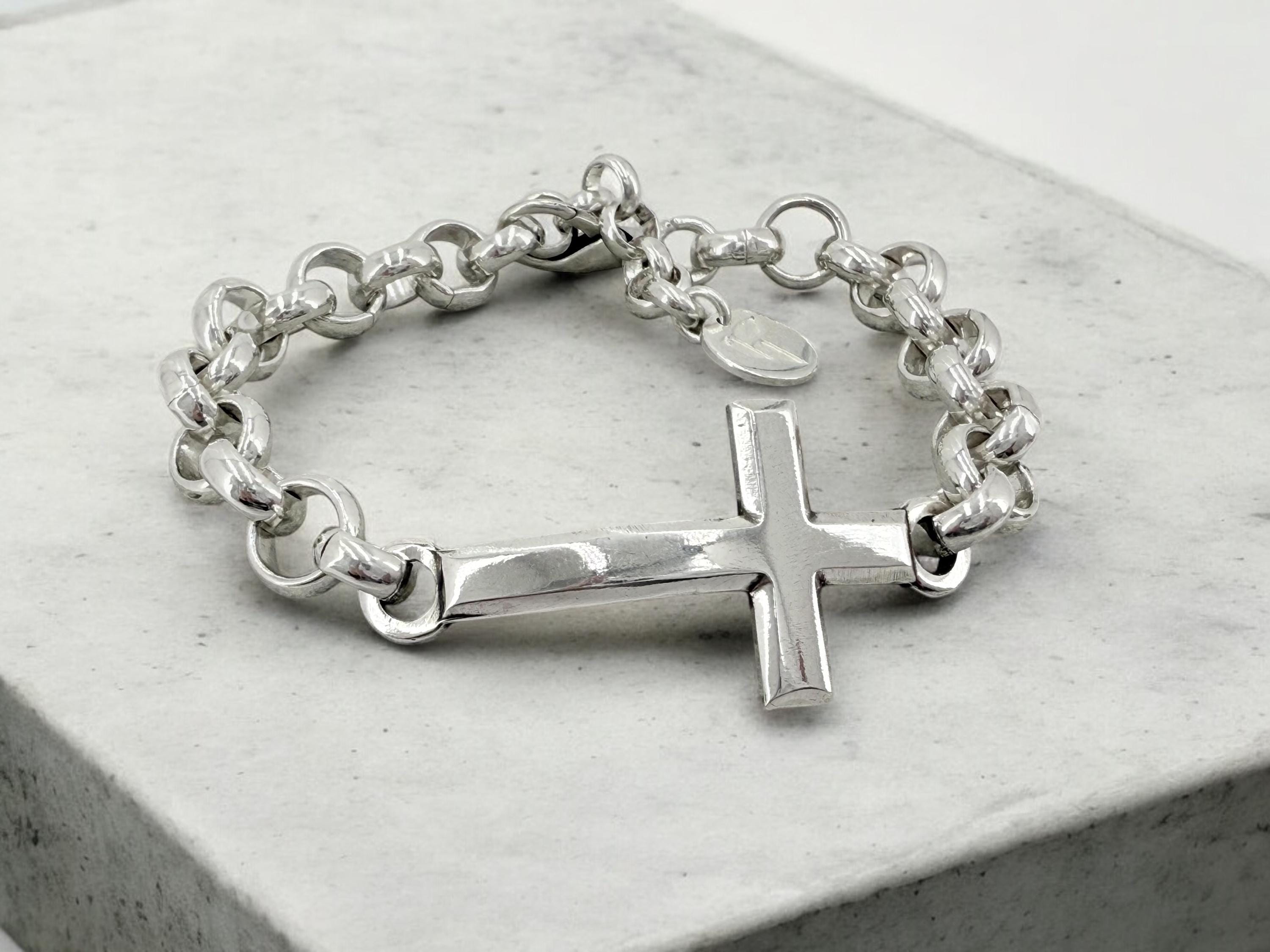 Chunky Silver chain bracelet with cross, bold link rolo bracelet, heavyweight chain bracelet, voluminous bracelet, uno de 50 style, gift