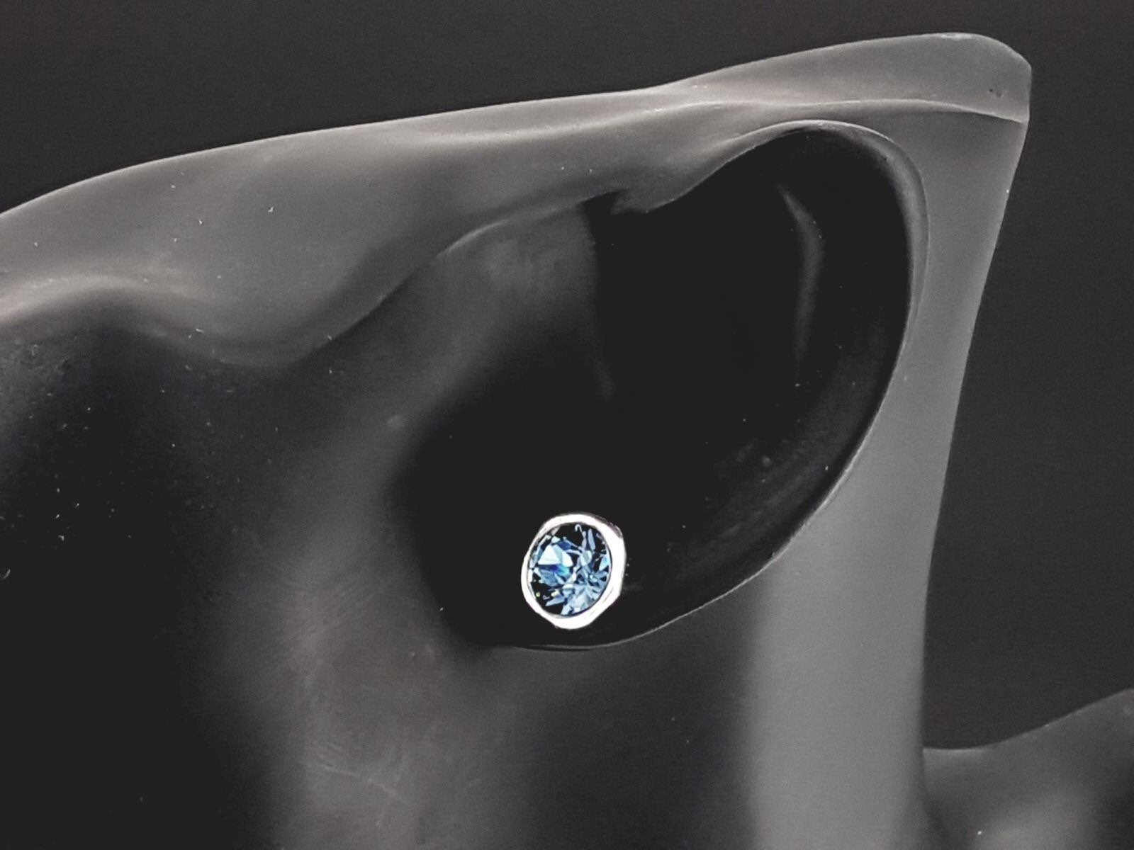 Swarovski Crystal Stud Earrings – 17 Colors Available – Silver-Plated – Sparkling Everyday & Party Jewelry - uno de 50 style - gift for her
