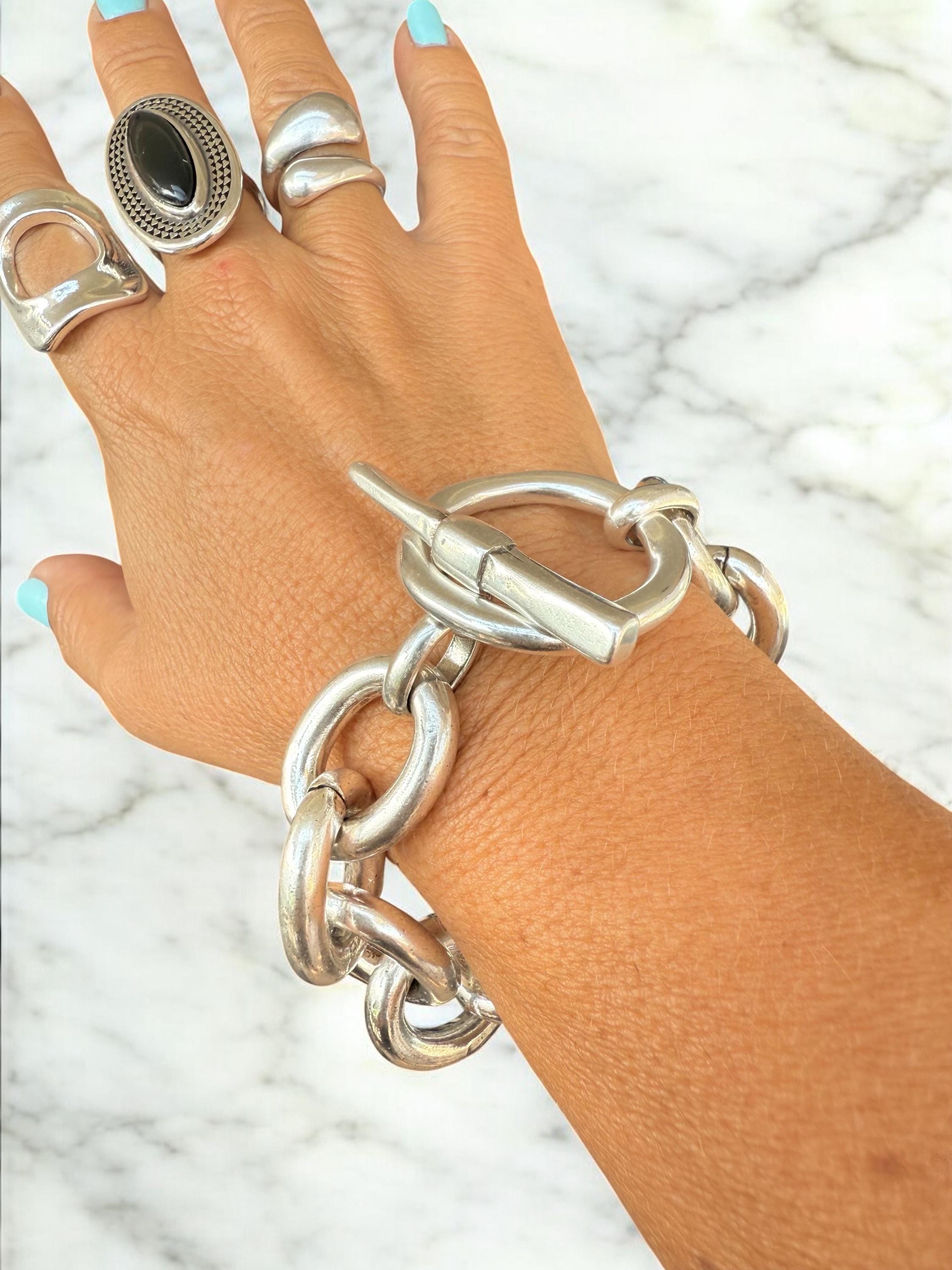 Chunky Silver Link Bracelet – Bold Statement Chain with Oversized Toggle Clasp – Sculptural Modern Jewelry