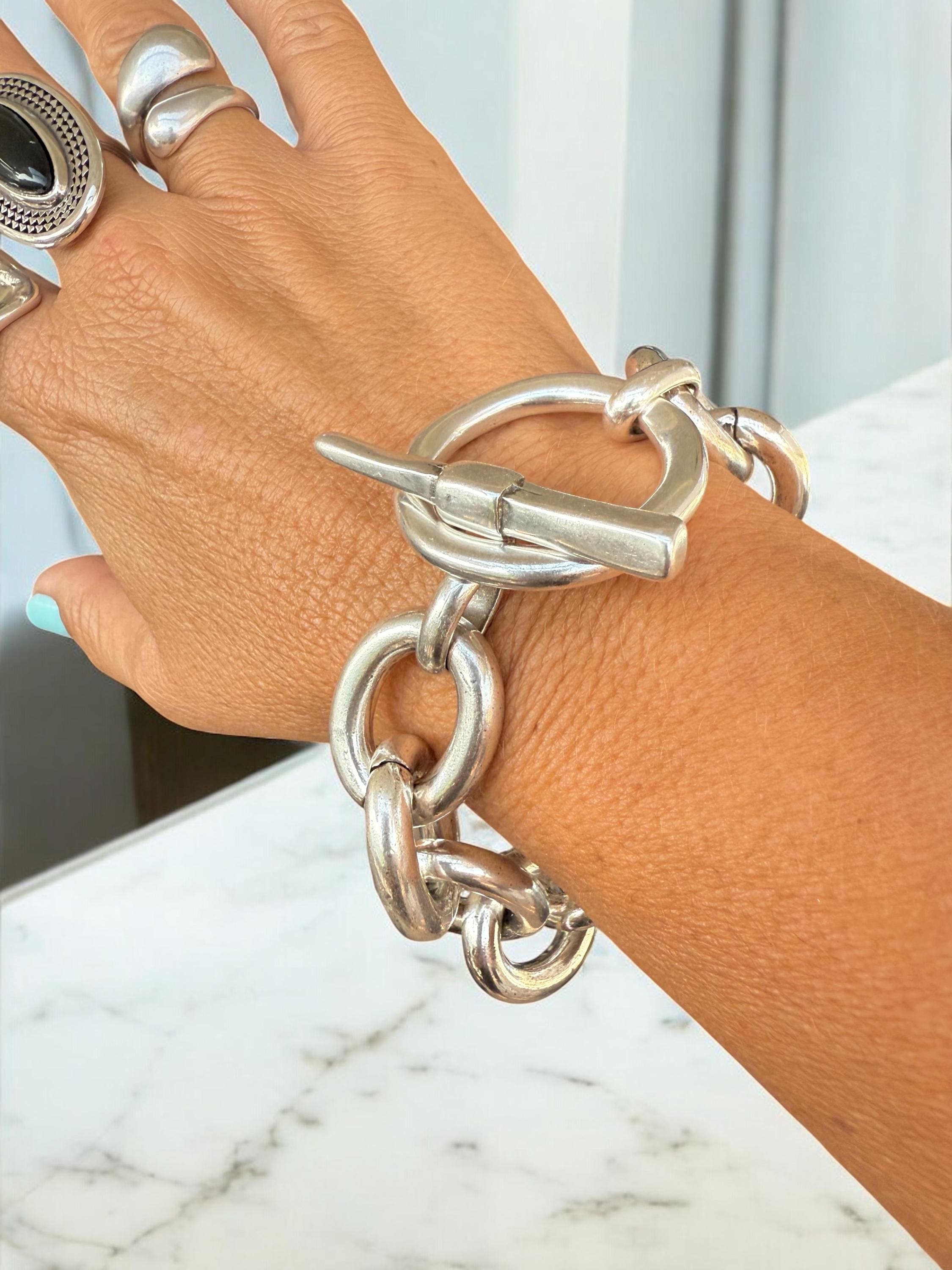 Chunky Silver Link Bracelet – Bold Statement Chain with Oversized Toggle Clasp – Sculptural Modern Jewelry
