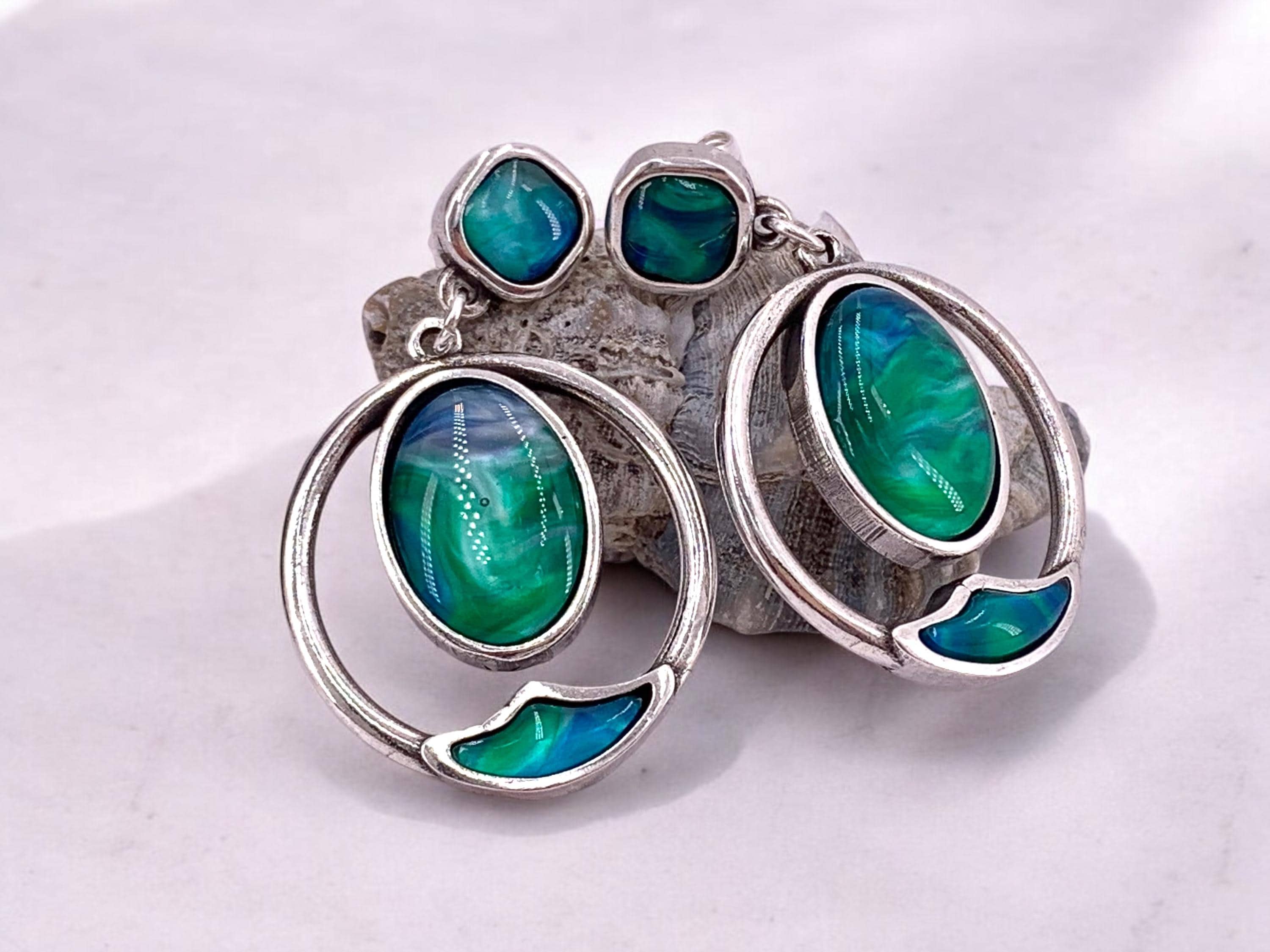 Large Blue green Crystal Silver Earrings – Elegant Dangle Statement Earrings – 80s vintage– Wedding & Festival Jewelry