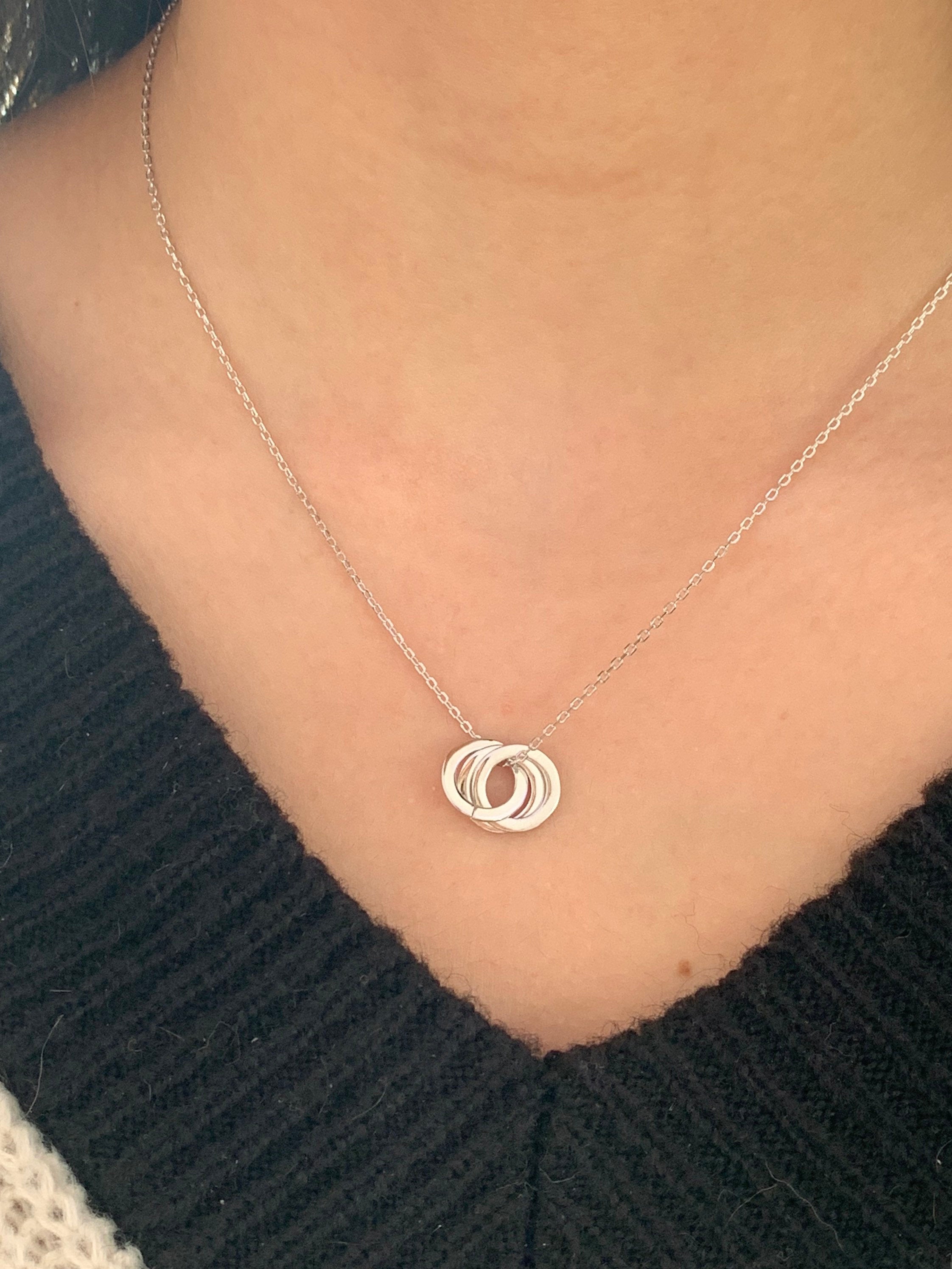 Minimalist Sterling Silver Necklace – Dainty 925 Chain with Interlocking Rings pendant – Everyday Fine Choker - 80s vintage fine choker