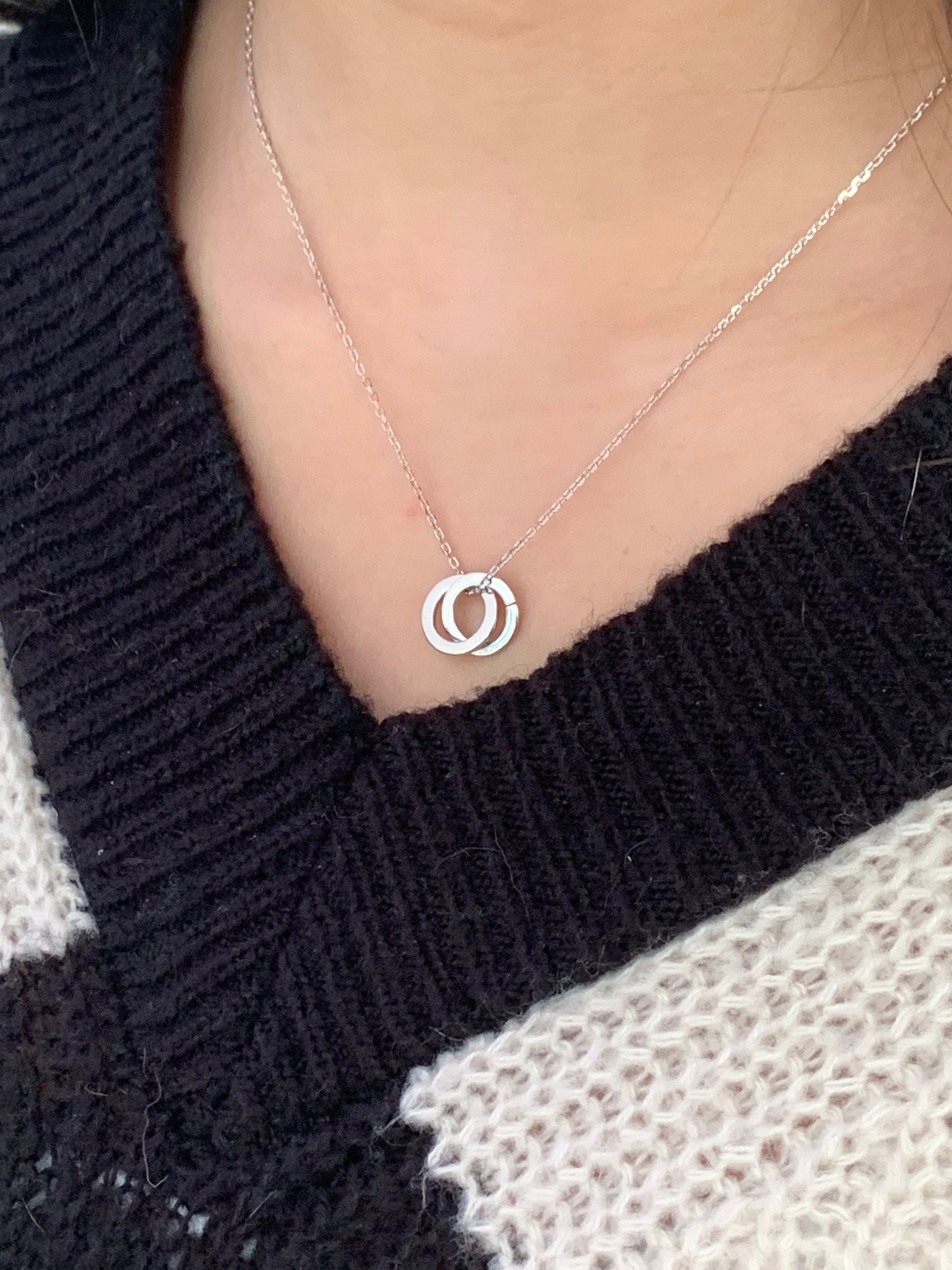 Minimalist Sterling Silver Necklace – Dainty 925 Chain with Interlocking Rings pendant – Everyday Fine Choker - 80s vintage fine choker
