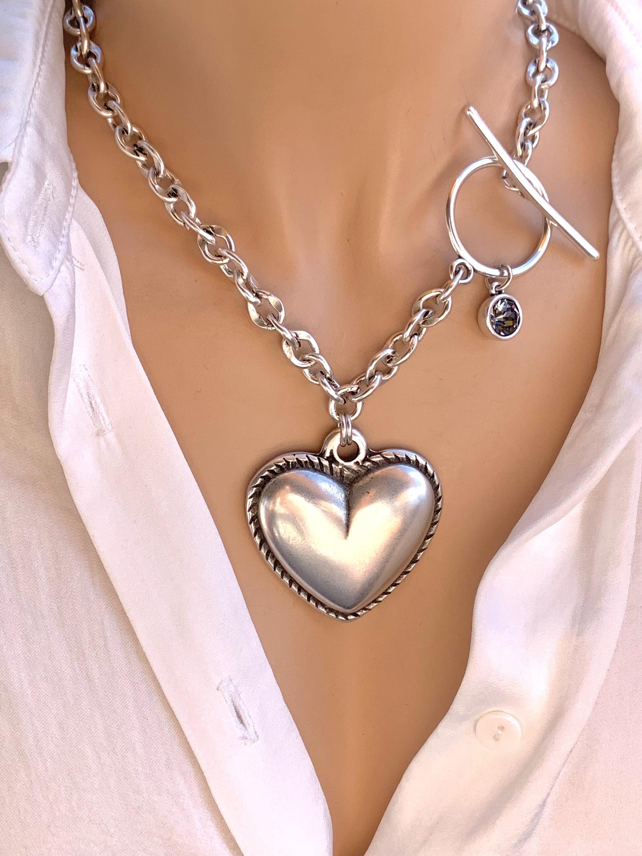 Big heart pendant chunky chain necklace, bold chain toggle clasp necklace, Swarovski necklace, voluminous heart necklace, uno de 50 style,