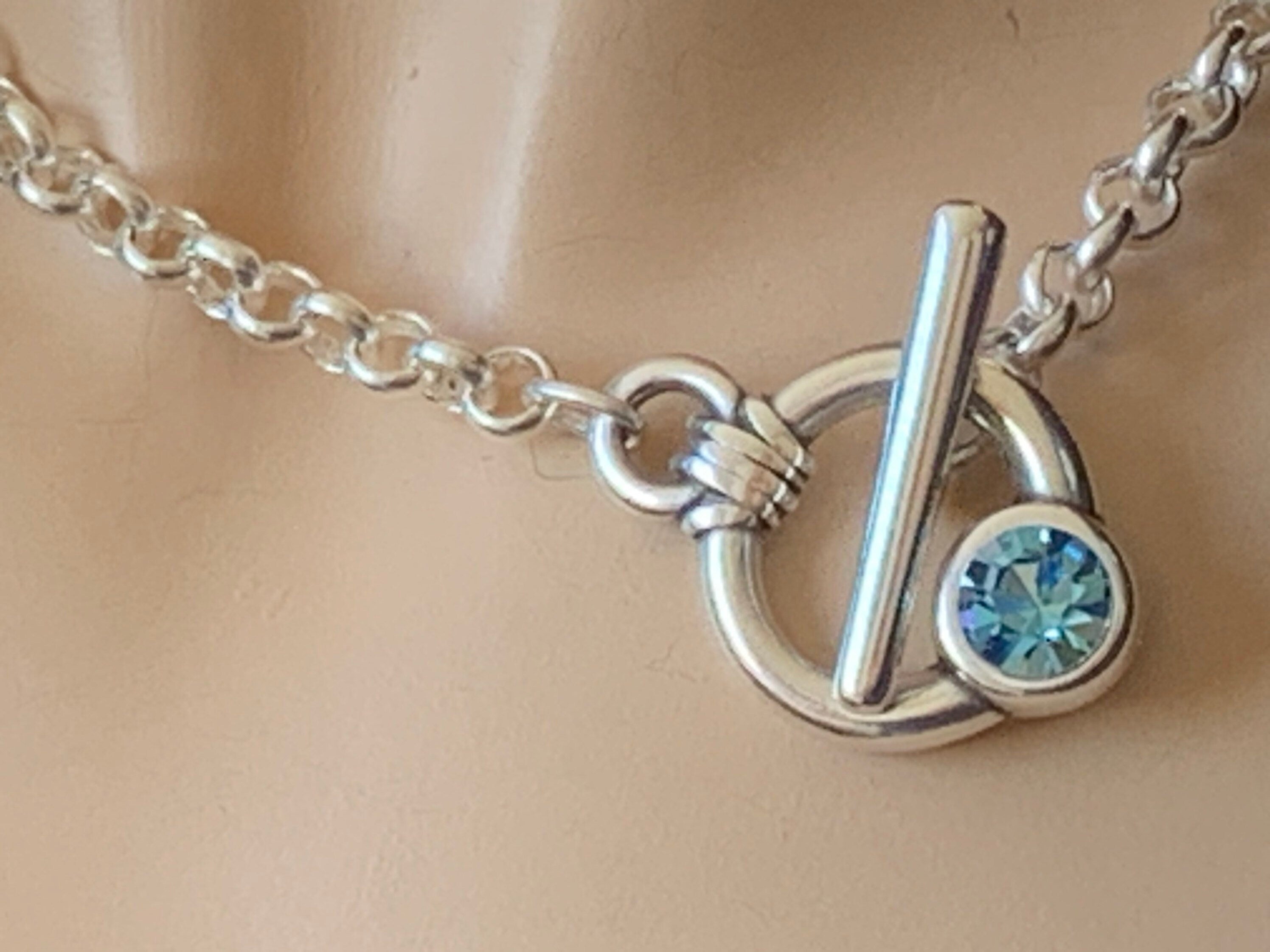 Chunky silver necklace made of sterling silver plated chain an Swarovski crystal, toggle clasp chunky necklace, uno de 50 style