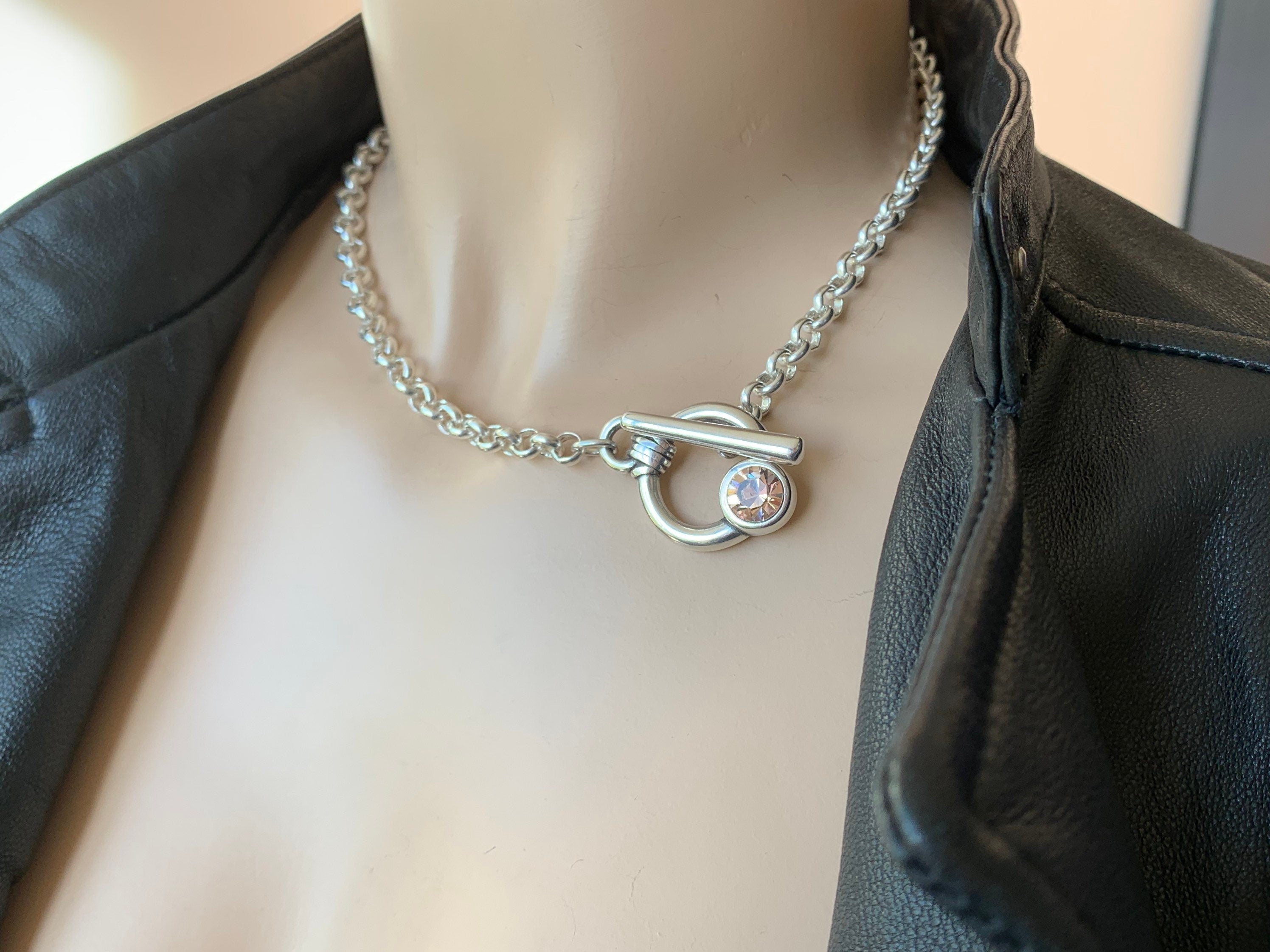 Chunky silver necklace made of sterling silver plated chain an Swarovski crystal, toggle clasp chunky necklace,