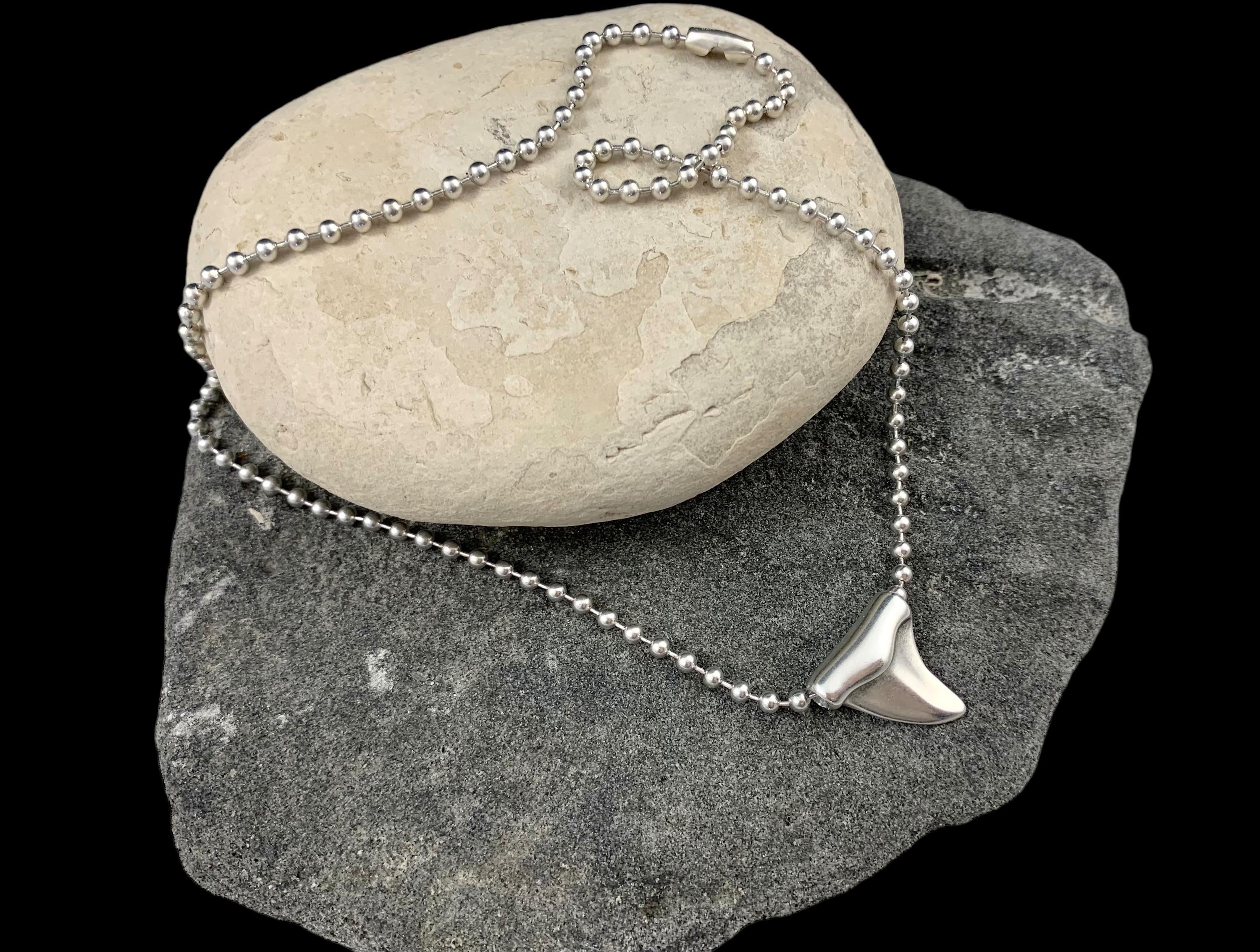 Silver balls chain necklace with shark tooh pendant, silver unisex necklace, surfers necklace, gift for him, boho men jewelry,
