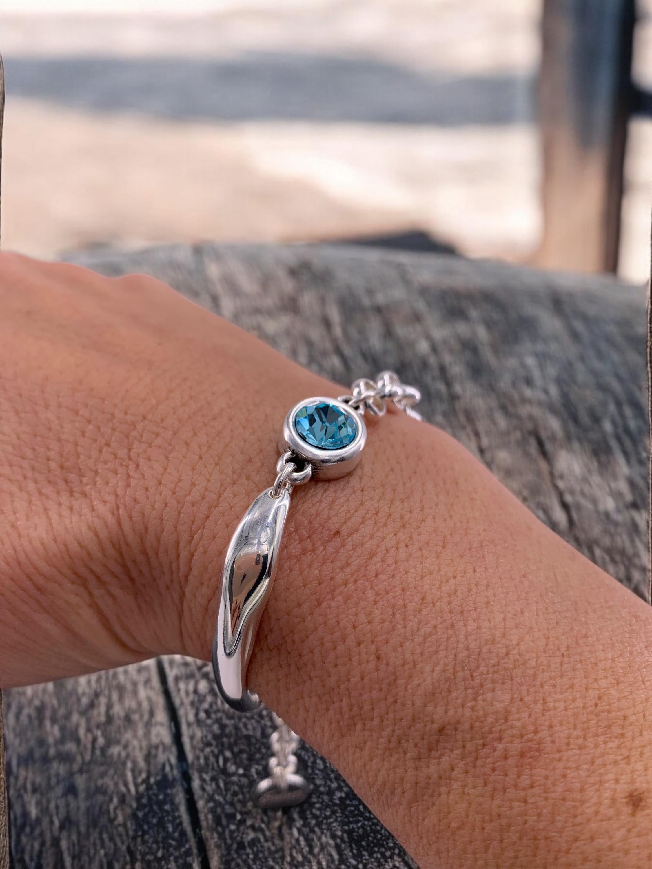 Chunky half cuff chain siver bracelet with Swarovski crystal. Chunky silver bracelet, uno de 50 style, rigid silver half cuff, half bangle