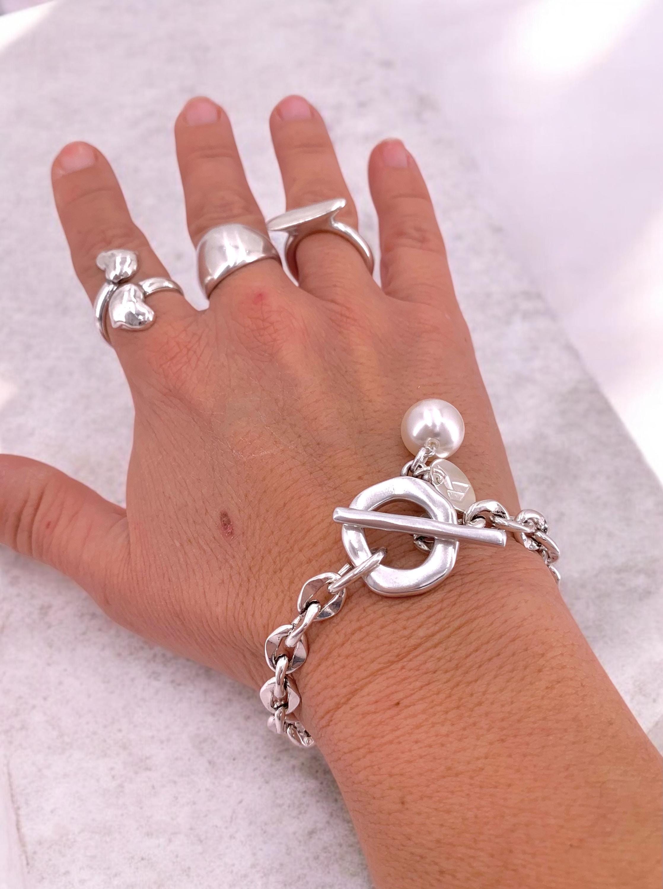 Chunky silver chain toggle bracelet with Swarovski cristal Pearl, statement thick bracelet, uno de 50 Style, bold bracelet, bulky bracelet,