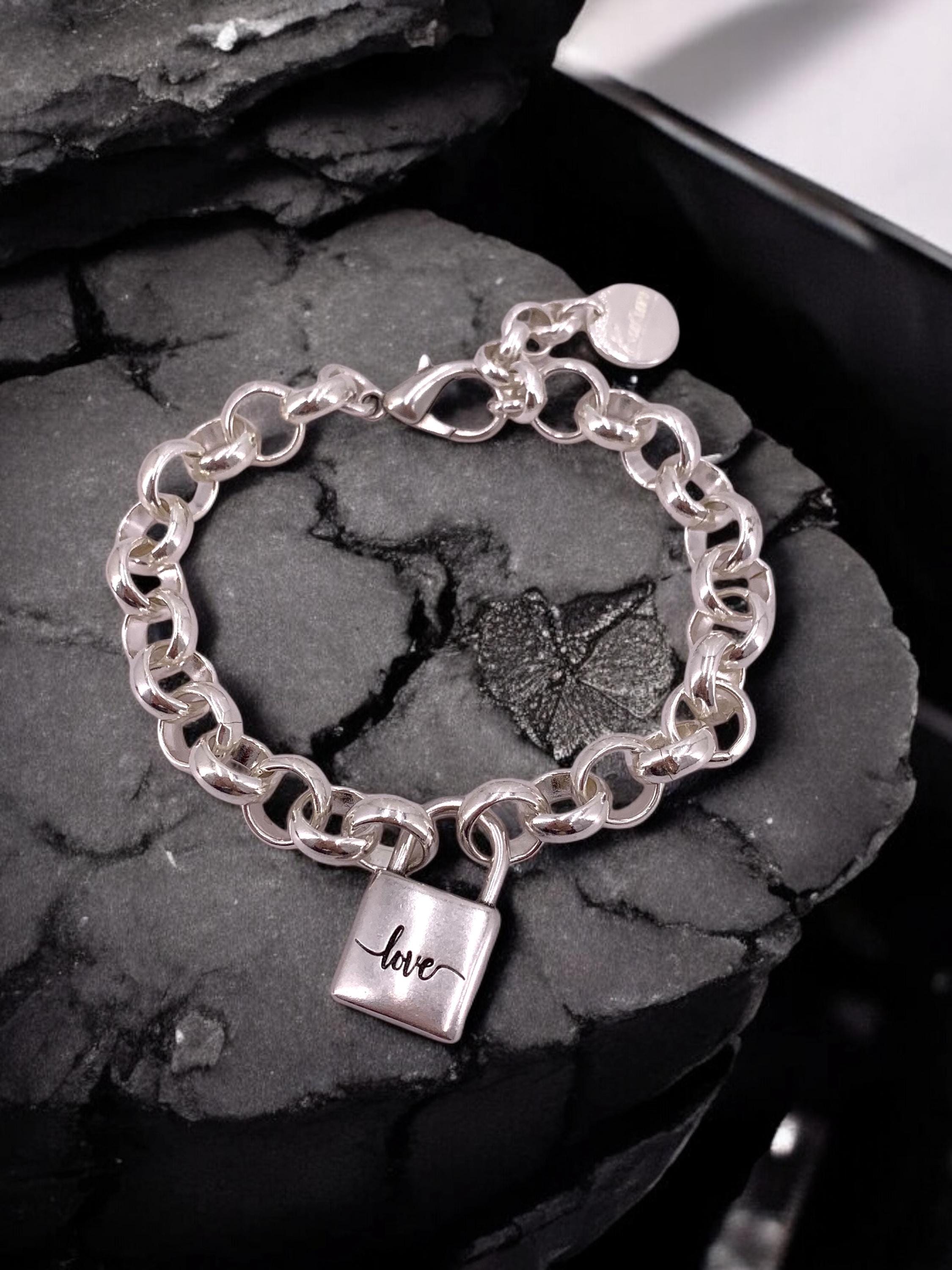 Chunky Silver chain bracelet with padlock, bold link rolo bracelet, heavyweight chain bracelet, voluminous bracelet, uno de 50 style, gift