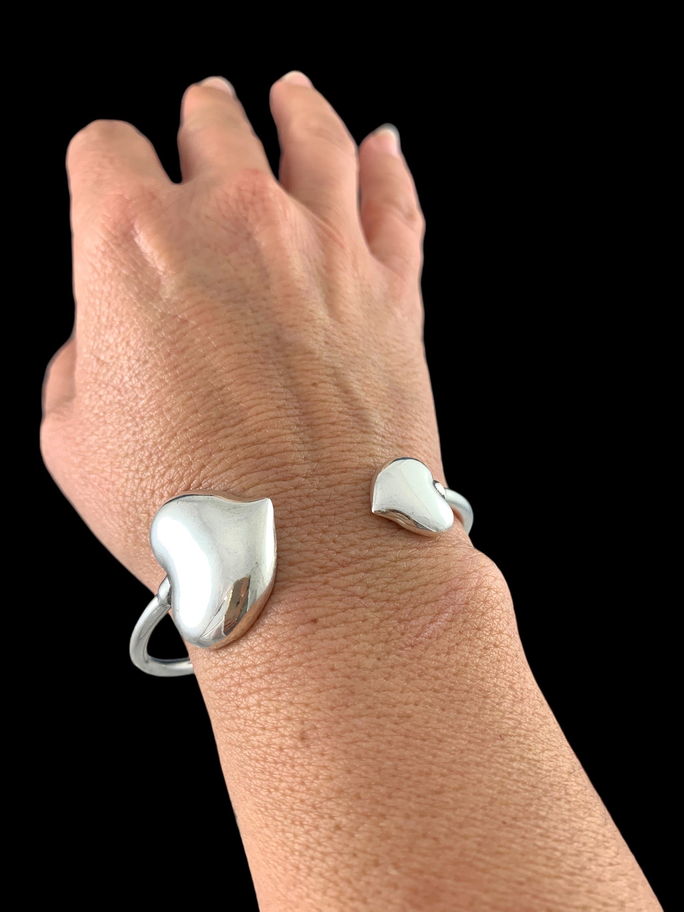 Chunky Open Heart Cuff Bracelet – Adjustable Vintage-Inspired Silver Bangle for Women – Sculptural Statement Jewelry -
