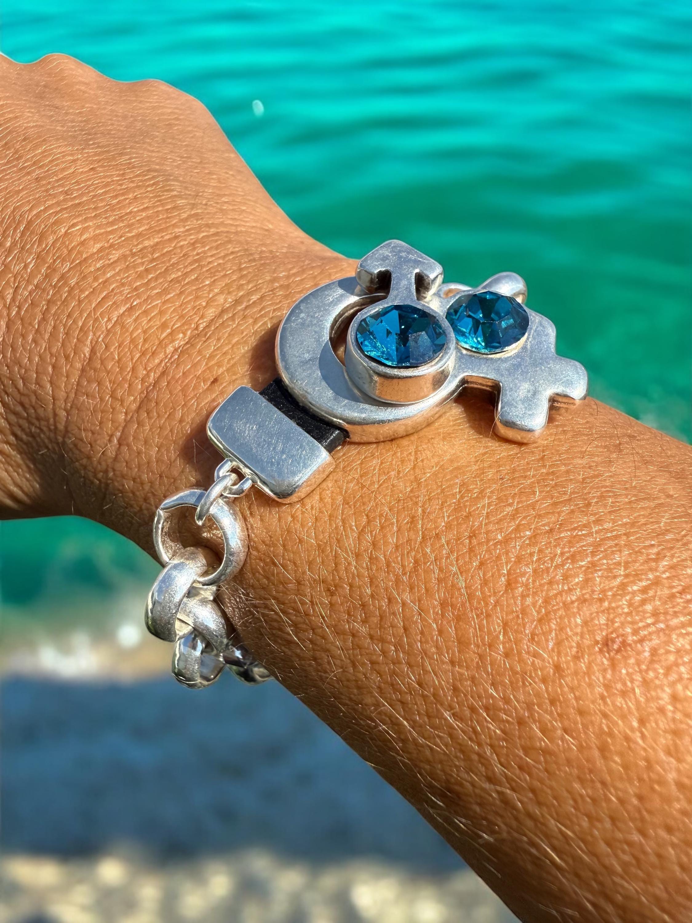 Chunky Silver Rolo Chain Bracelet with Swarovski Crystals – Feminine & Masculine Symbol Toggle Clasp – Customizable Kukuri Jewelry Design