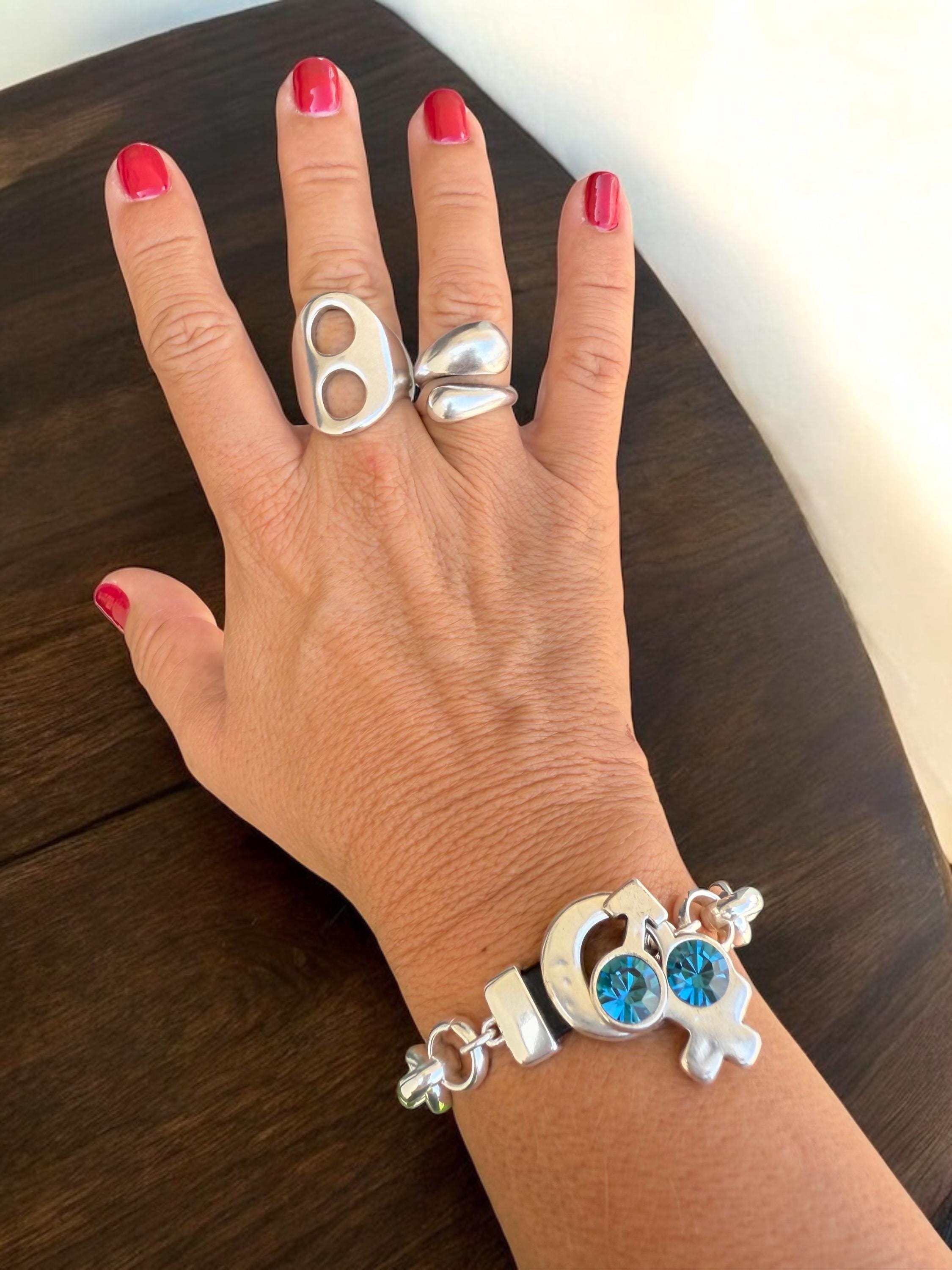 Chunky Silver Rolo Chain Bracelet with Swarovski Crystals – Feminine & Masculine Symbol Toggle Clasp – Customizable Kukuri Jewelry Design