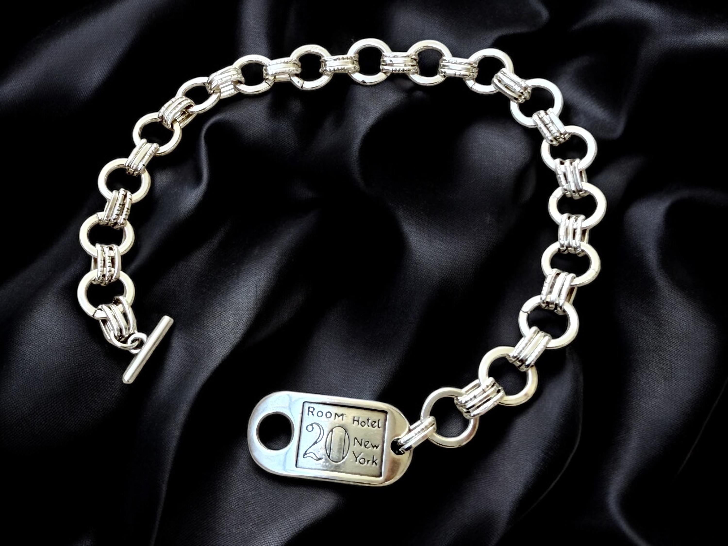 Bold Silver Chain chuny Choker with Statement Toggle – Sculptural ID-Inspired Necklace in Adjustable Lengths - Sculptural necklace