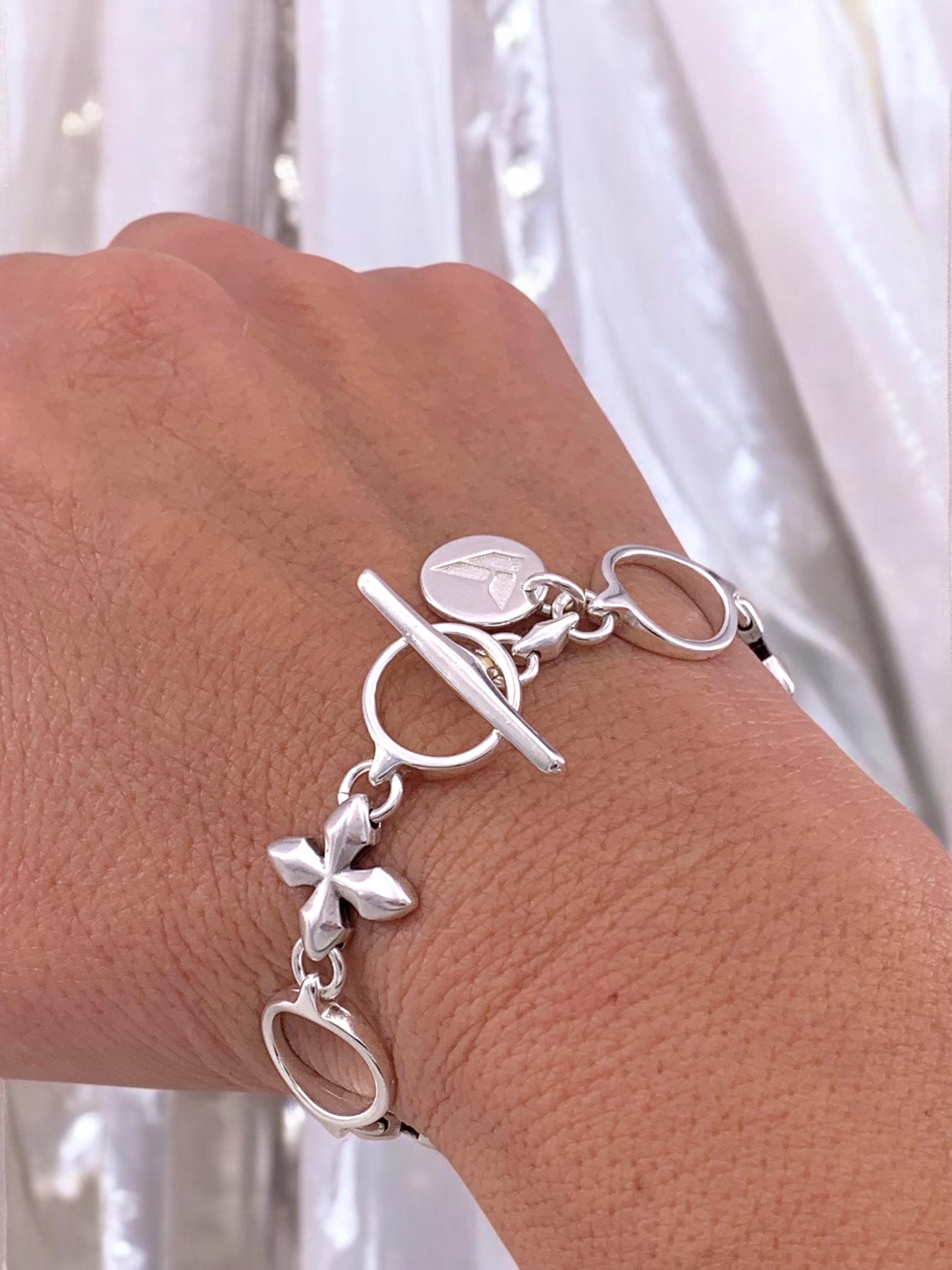 Special silver cross link chain bracelet, silver chain toggle bracelet, bold bracelet, bohemian delicate bracelet, uno de 50 style, gift