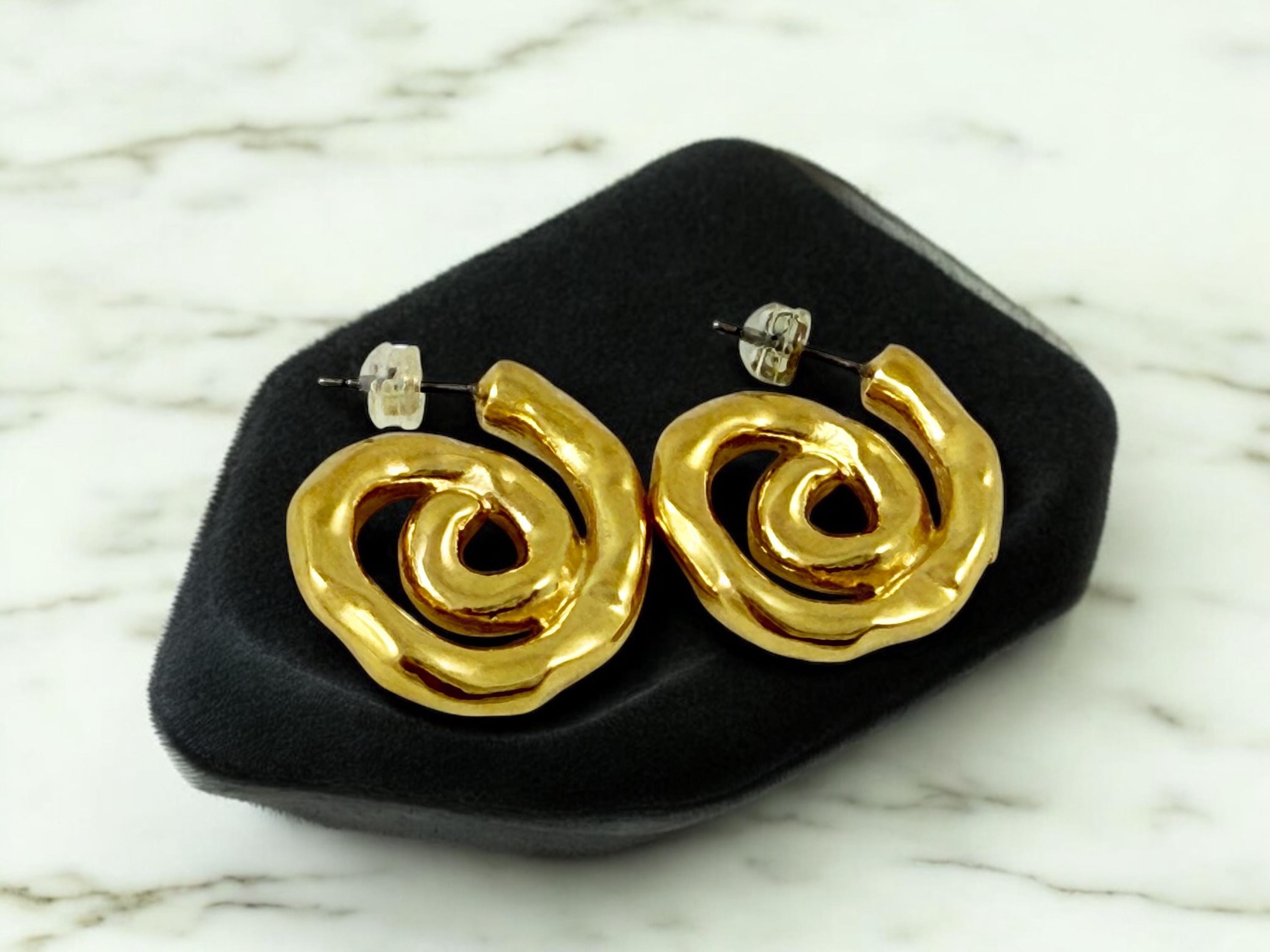 Organic Hammered Golden oversized spiral Earrings – Sculptural Statement Design in 24k Gold – Handmade Gift for Women -gold hoops -