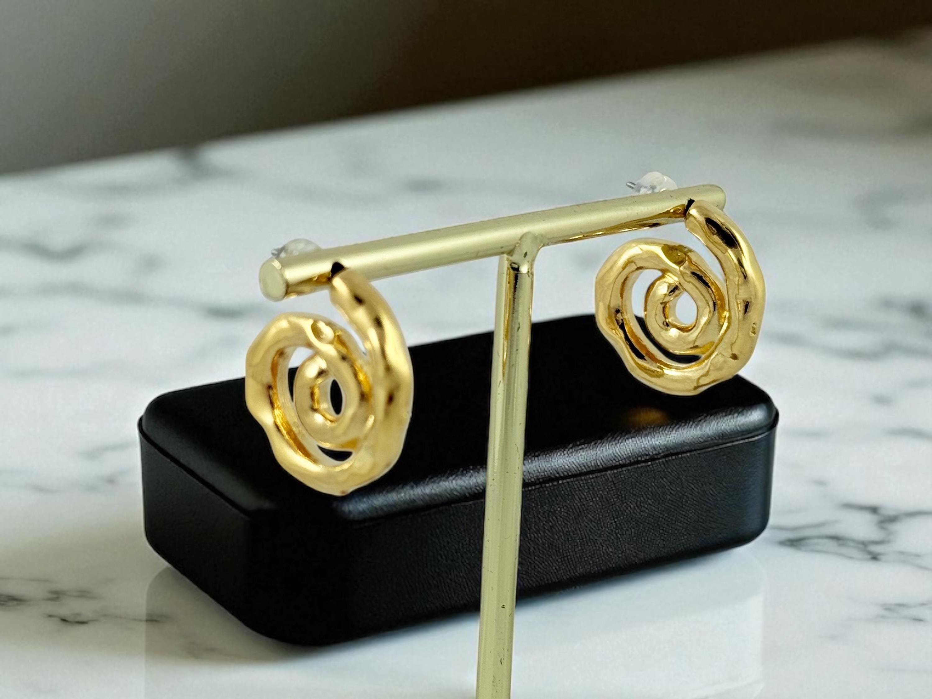 Organic Hammered Golden oversized spiral Earrings – Sculptural Statement Design in 24k Gold – Handmade Gift for Women -gold hoops -