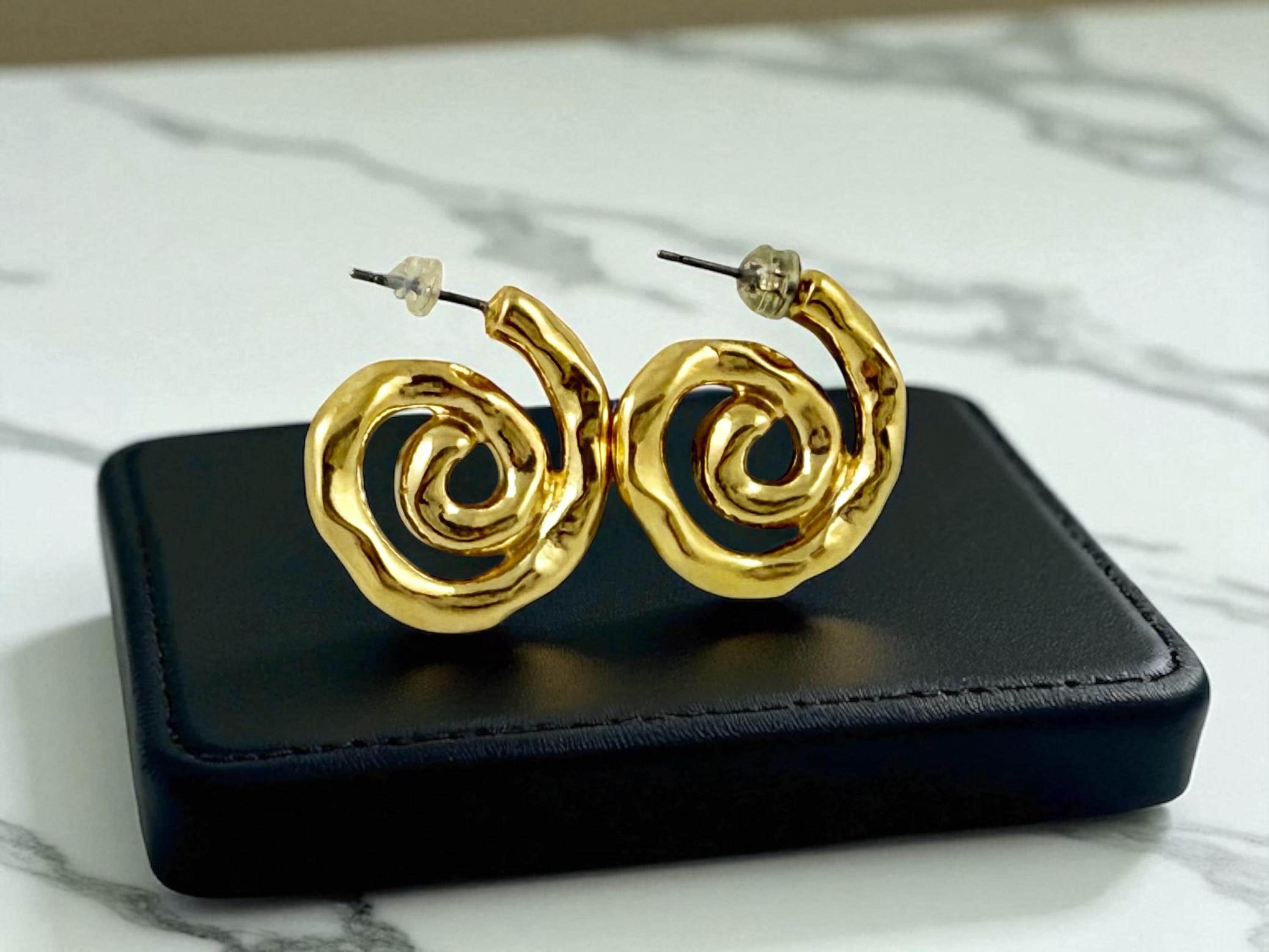 Organic Hammered Golden oversized spiral Earrings – Sculptural Statement Design in 24k Gold – Handmade Gift for Women -gold hoops -