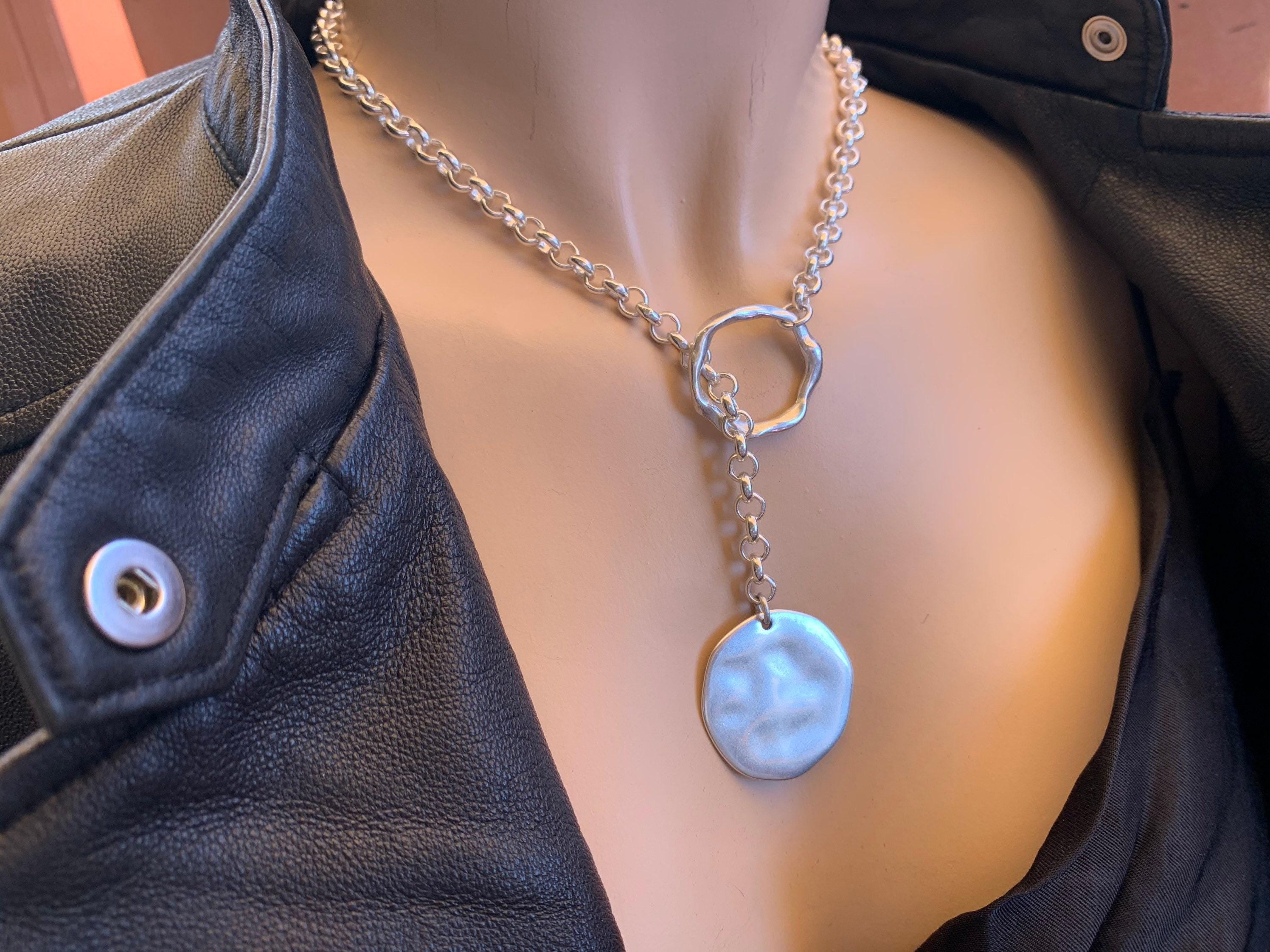 Thick chain lariat necklace, silver lariat necklace, bold chain necklace with disc pendant, dangling disc necklace, uno de 50 style