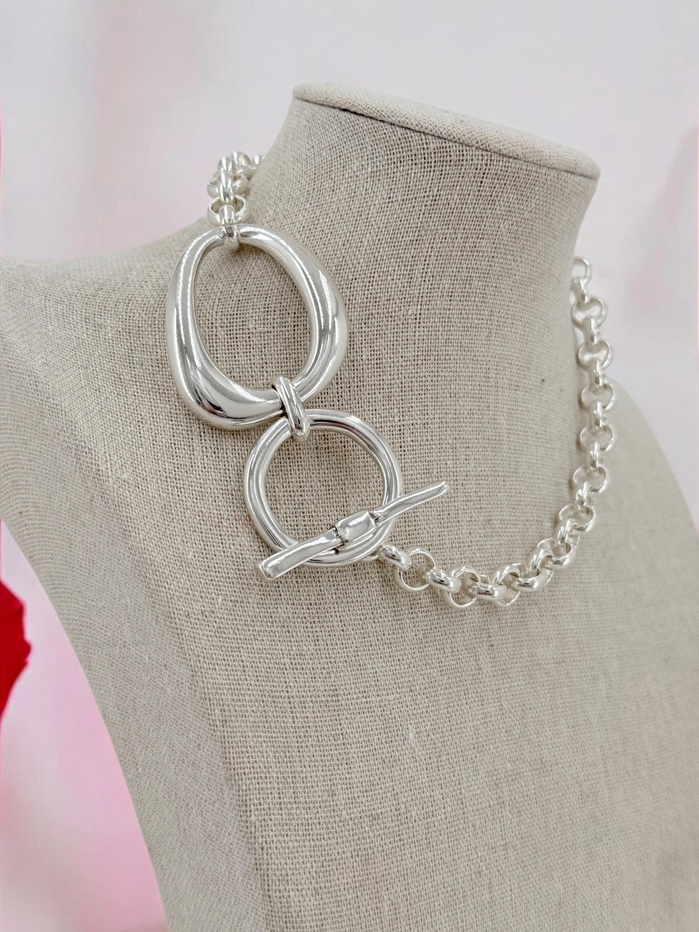 Statement chunky silver chain choker, silver rolo toggle necklace, big pendant choker, silver heavyweight chain necklace, uno de 50 style,