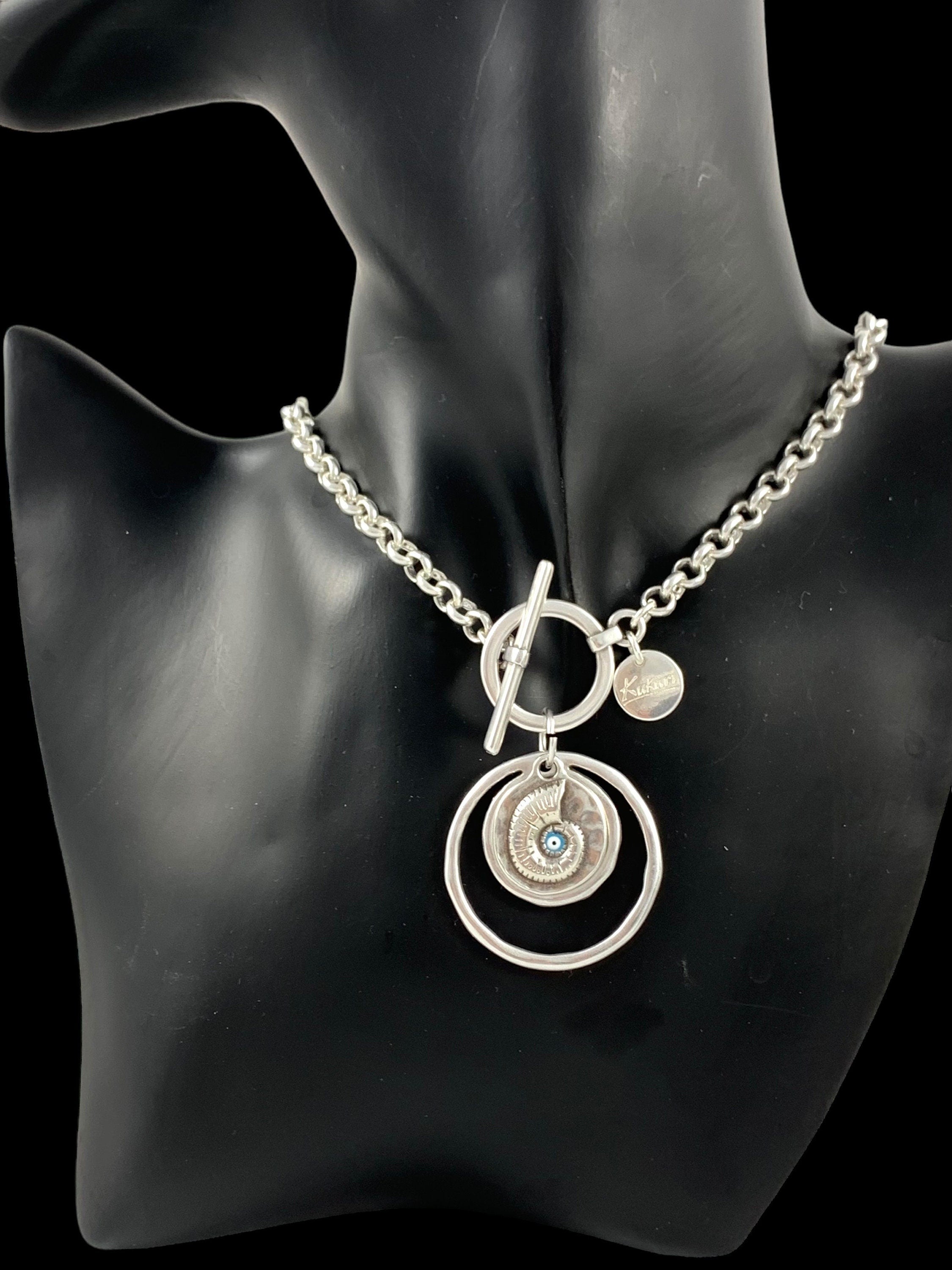 Statement circle pendant chunky silver chain toggle necklace, sisters gift, girlfriend unique birthday present, silver chain toggle necklace