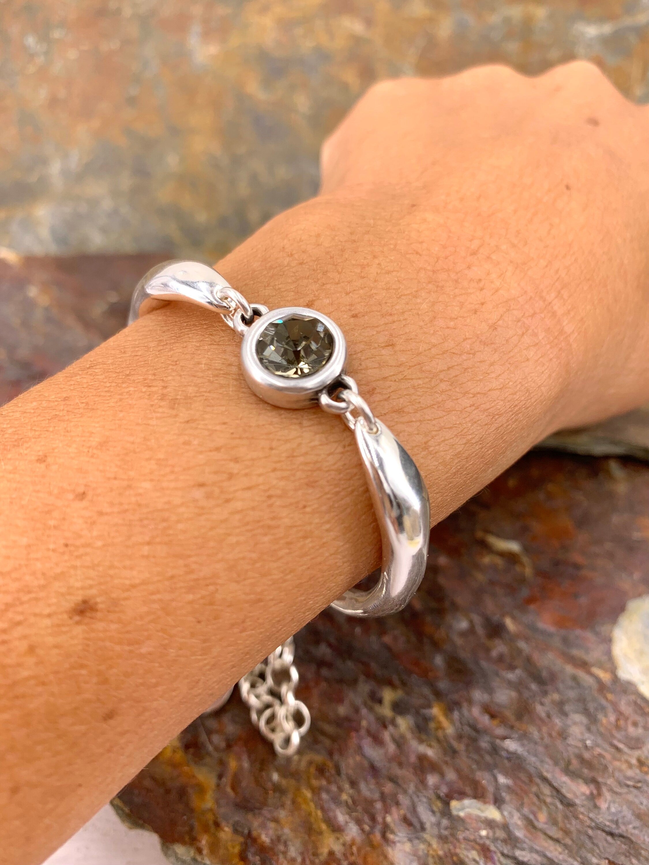 Curved Silver-Plated Bracelet with Swarovski Crystal – Semi-Rigid, Minimalist exclusive Kukuri Design – Handmade Adjustable Jewelry -