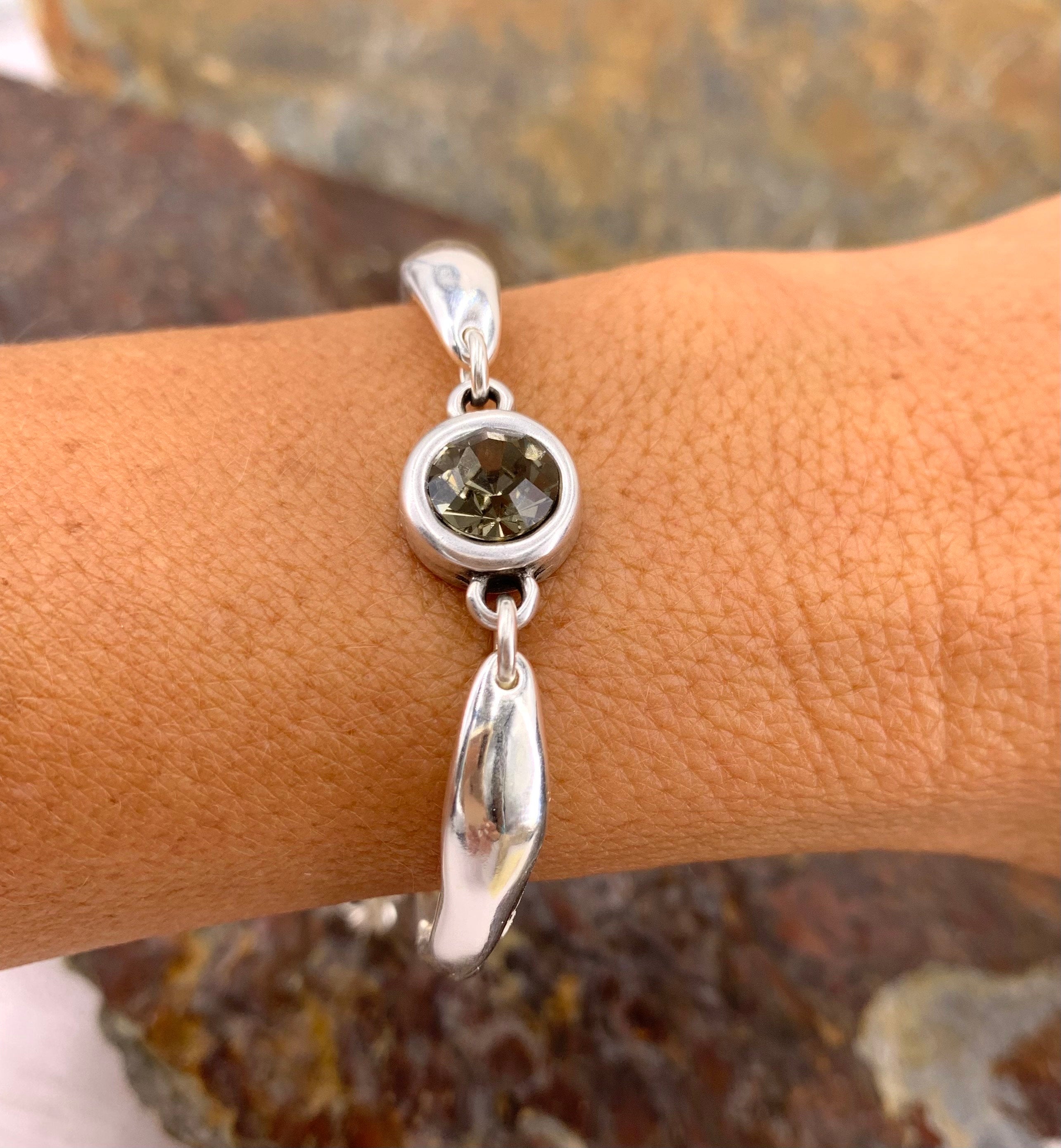 Curved Silver-Plated Bracelet with Swarovski Crystal – Semi-Rigid, Minimalist exclusive Kukuri Design – Handmade Adjustable Jewelry -