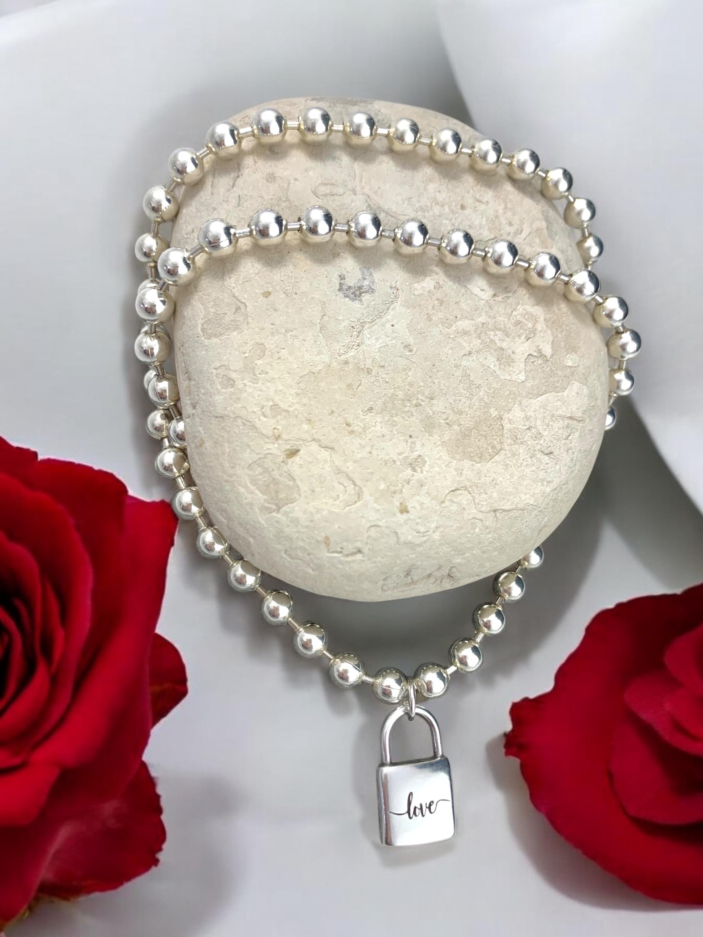 chunky balls silver chain necklace with padlok pendant, thick ball chain necklace, uno de 50 style, silver choker, solid ball chain choker,