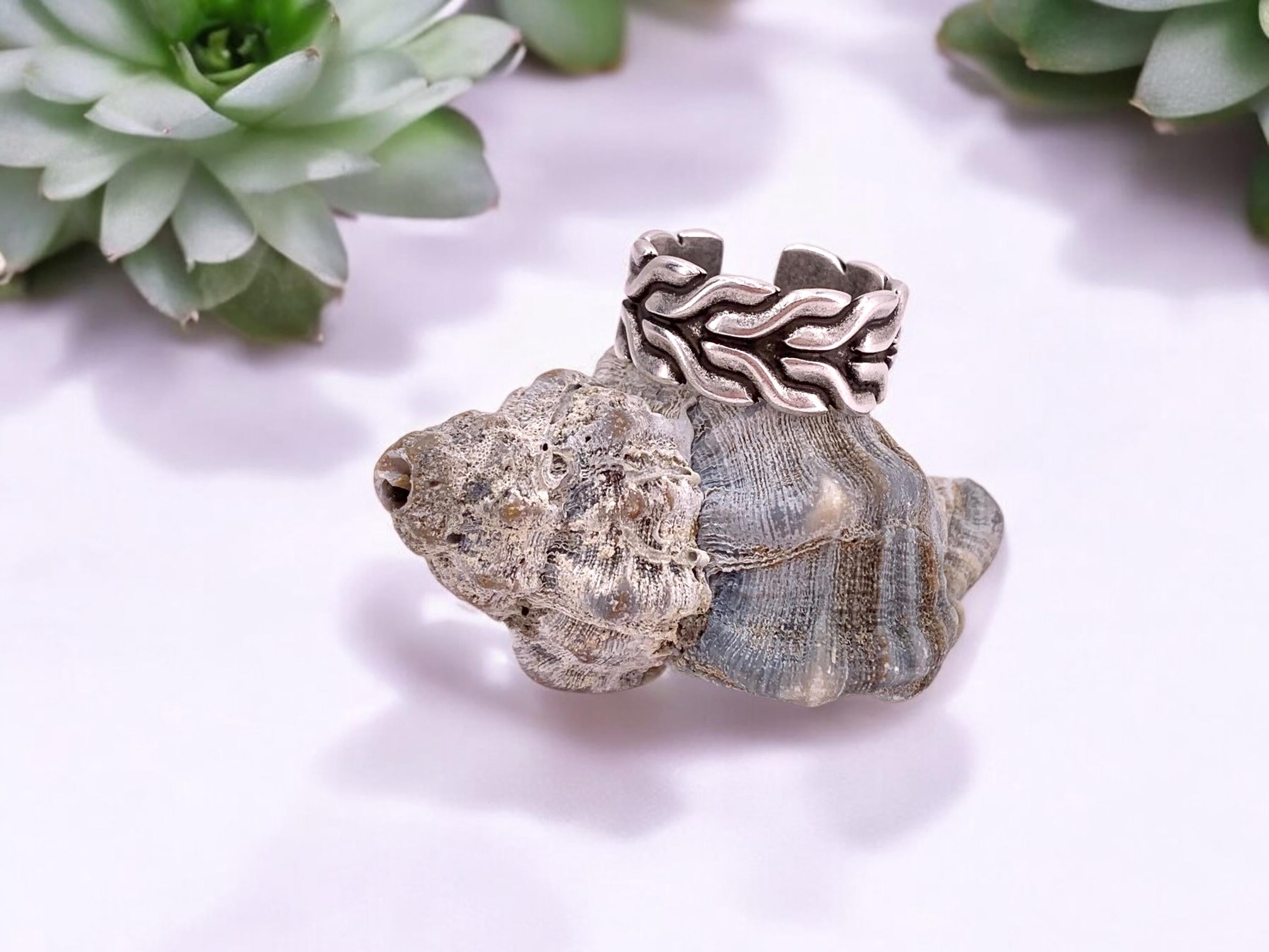 Chunky, wide, open-carved ring with a Celtic chain tribal design, plated in antique silver, bulky ring, bold ring, uno de 50 style ring,