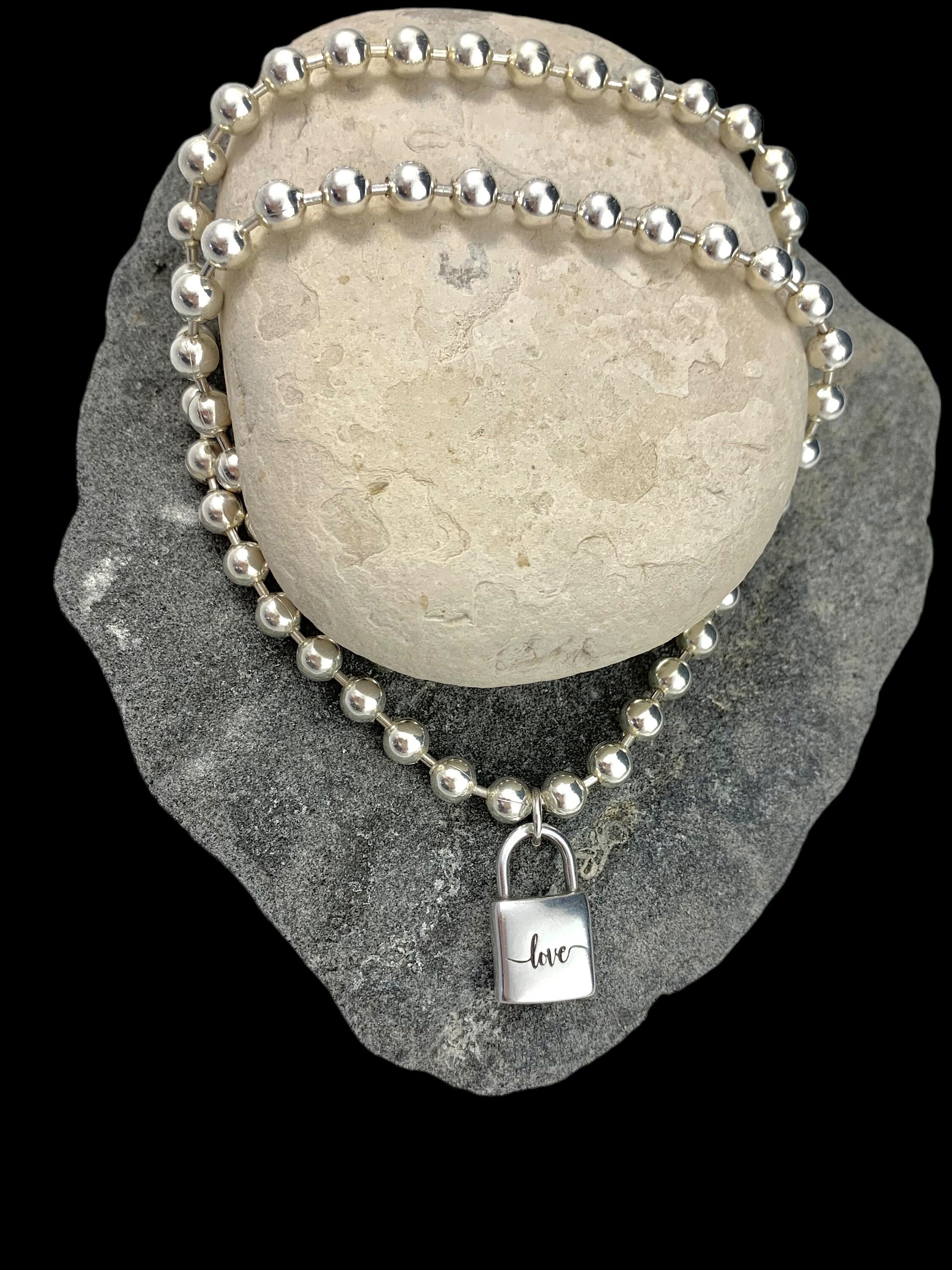 chunky balls silver chain necklace with padlok pendant, thick ball chain necklace, uno de 50 style, silver choker, solid ball chain choker,