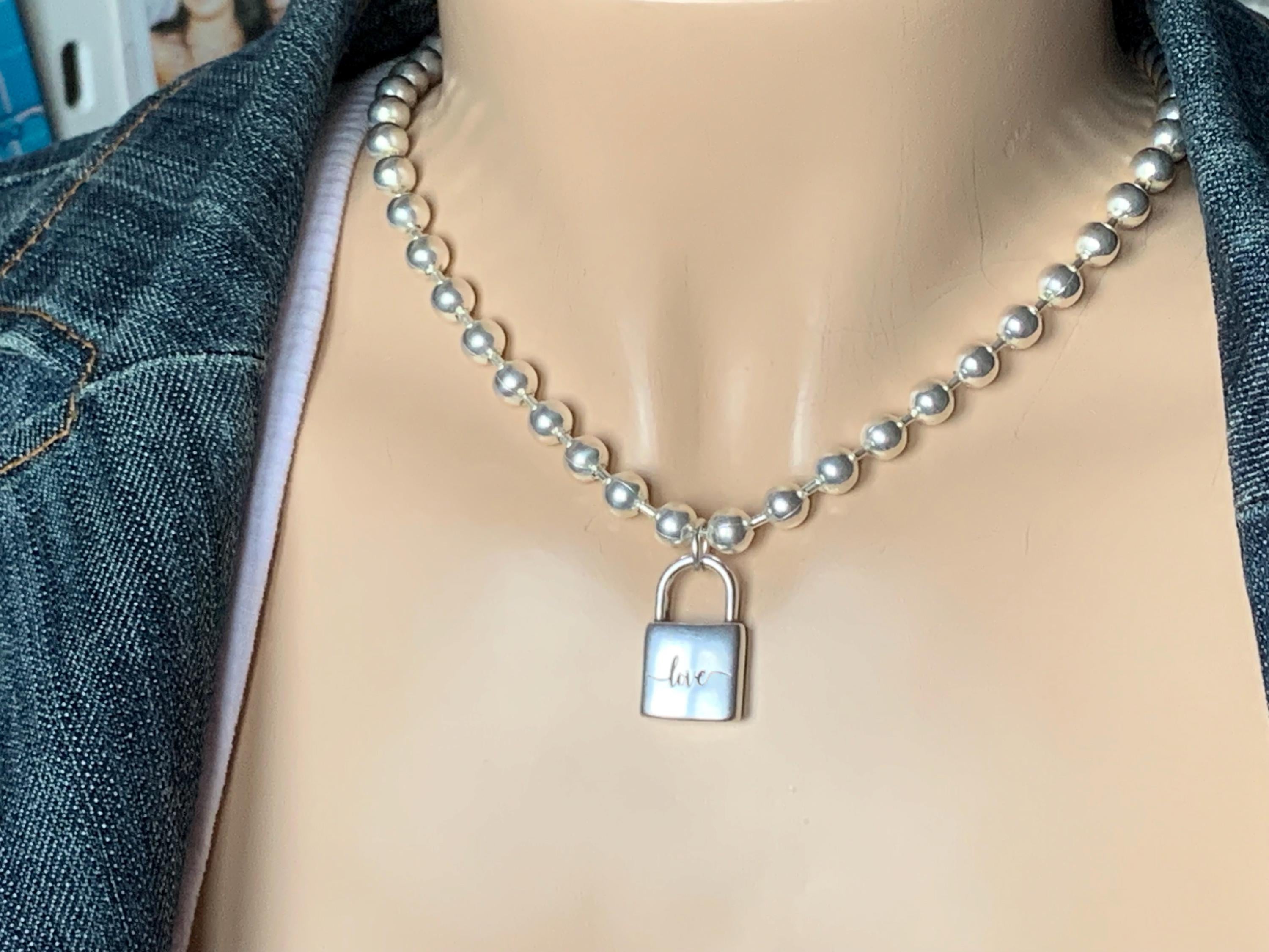 chunky balls silver chain necklace with padlok pendant, thick ball chain necklace, uno de 50 style, silver choker, solid ball chain choker,