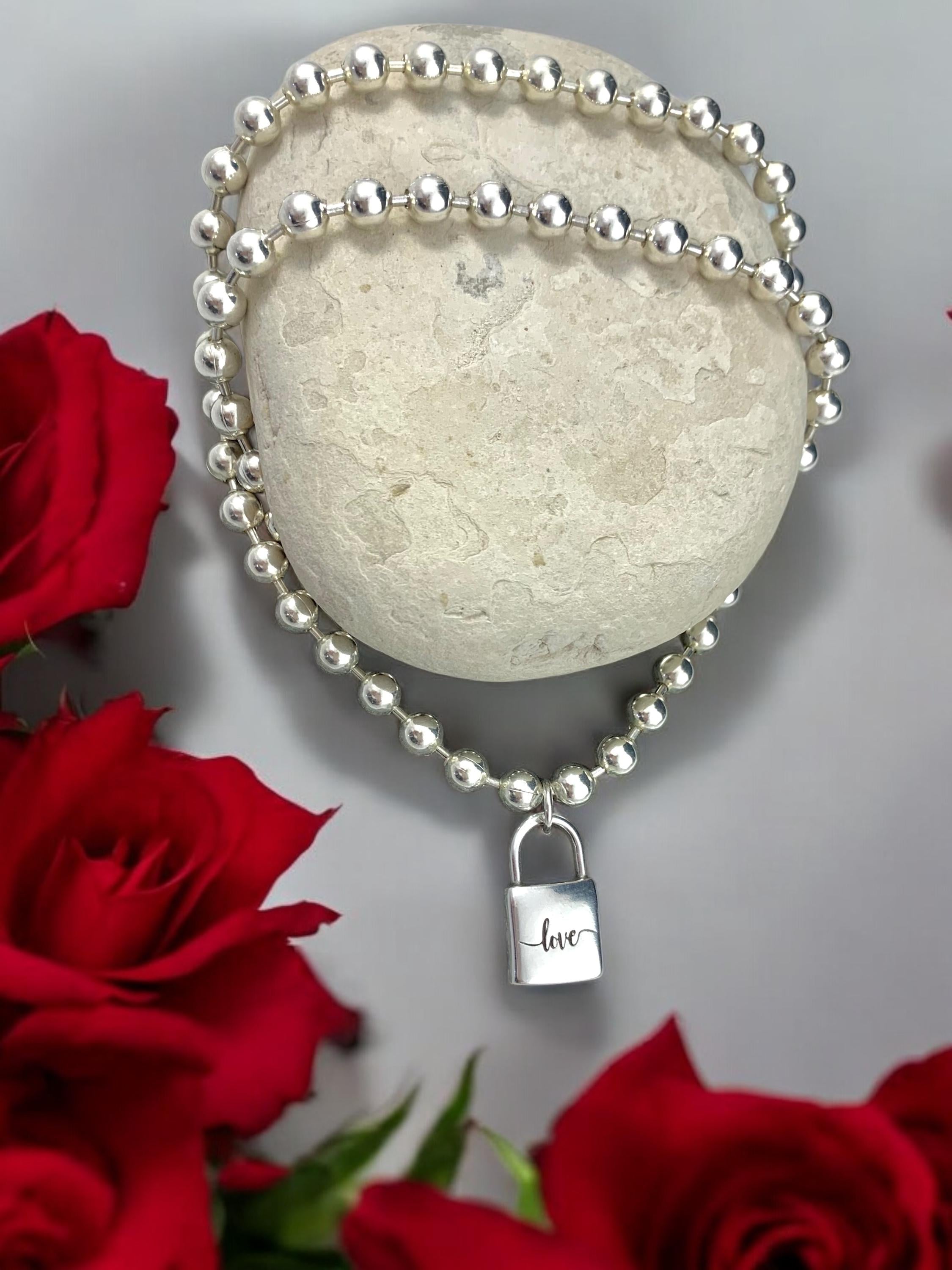 chunky balls silver chain necklace with padlok pendant, thick ball chain necklace, uno de 50 style, silver choker, solid ball chain choker,