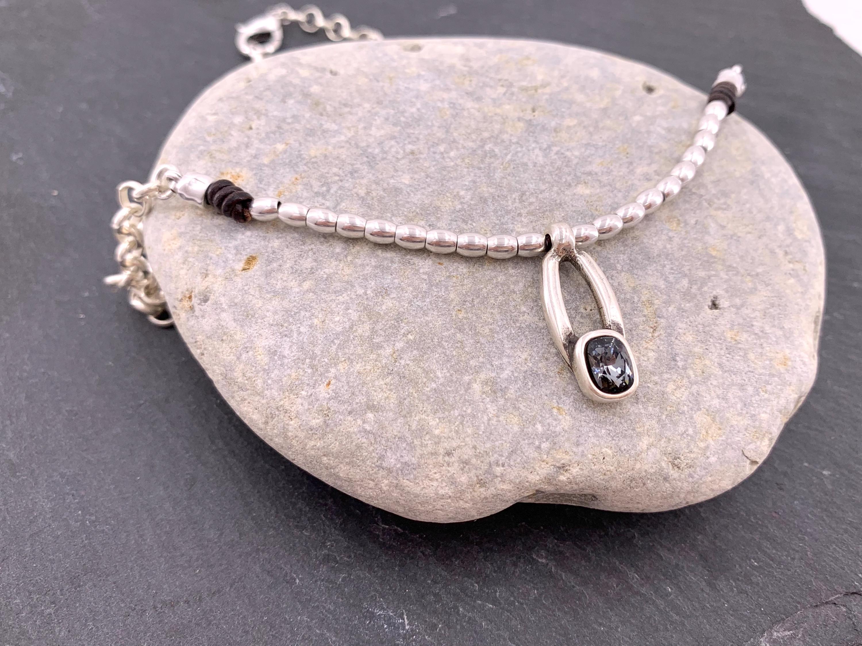 Graphite Swarovski Pendant Necklace – Chunky Silver Beaded Rolo Chain – Handmade Statement Jewelry- uno de 50 style - gift for women