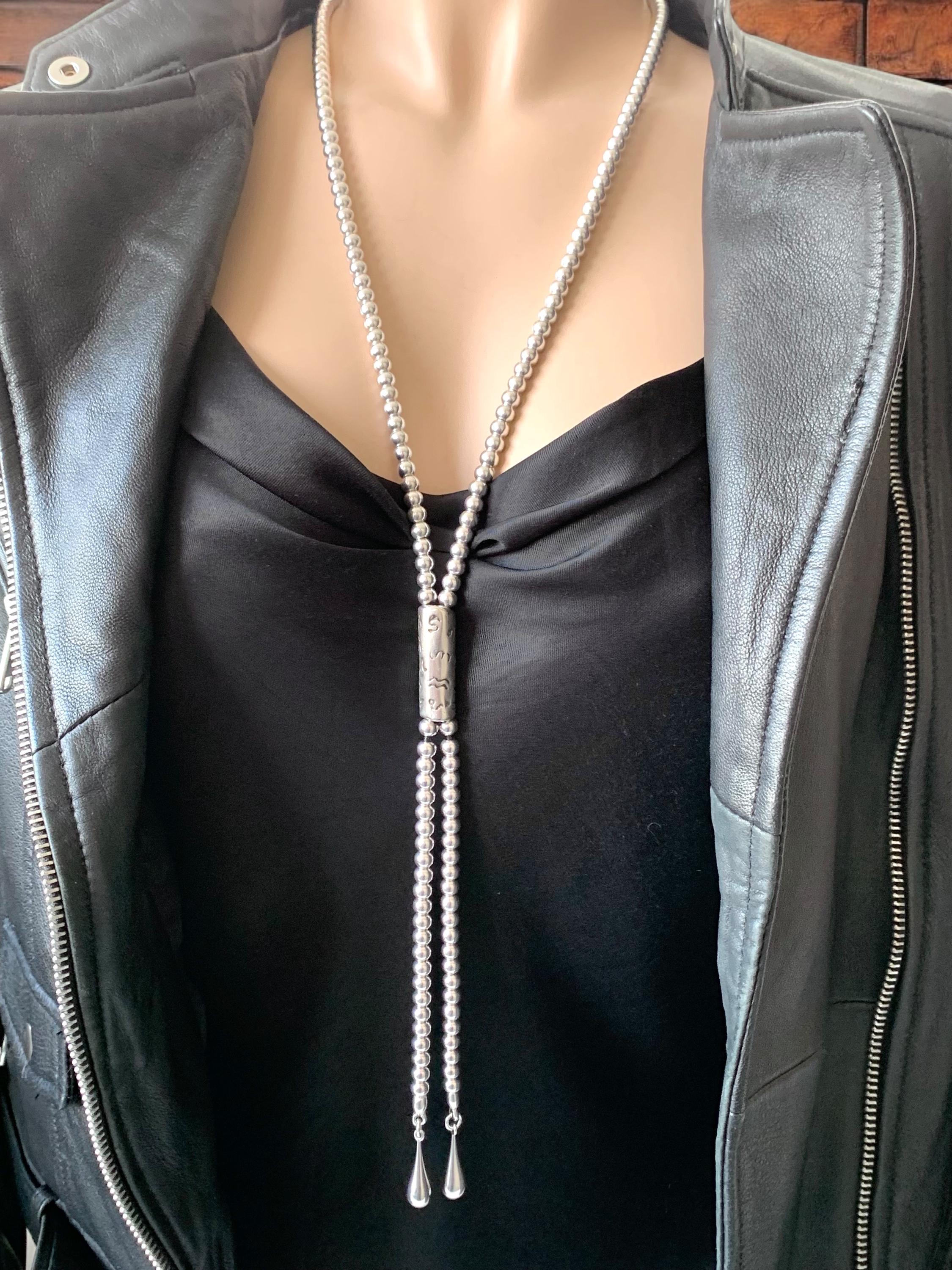 Bold Silver Beaded Lariat Necklace – Extra Long Statement Jewelry with Chunky Drop Ends – Sculptural Gift for Women - uno de 50 Style