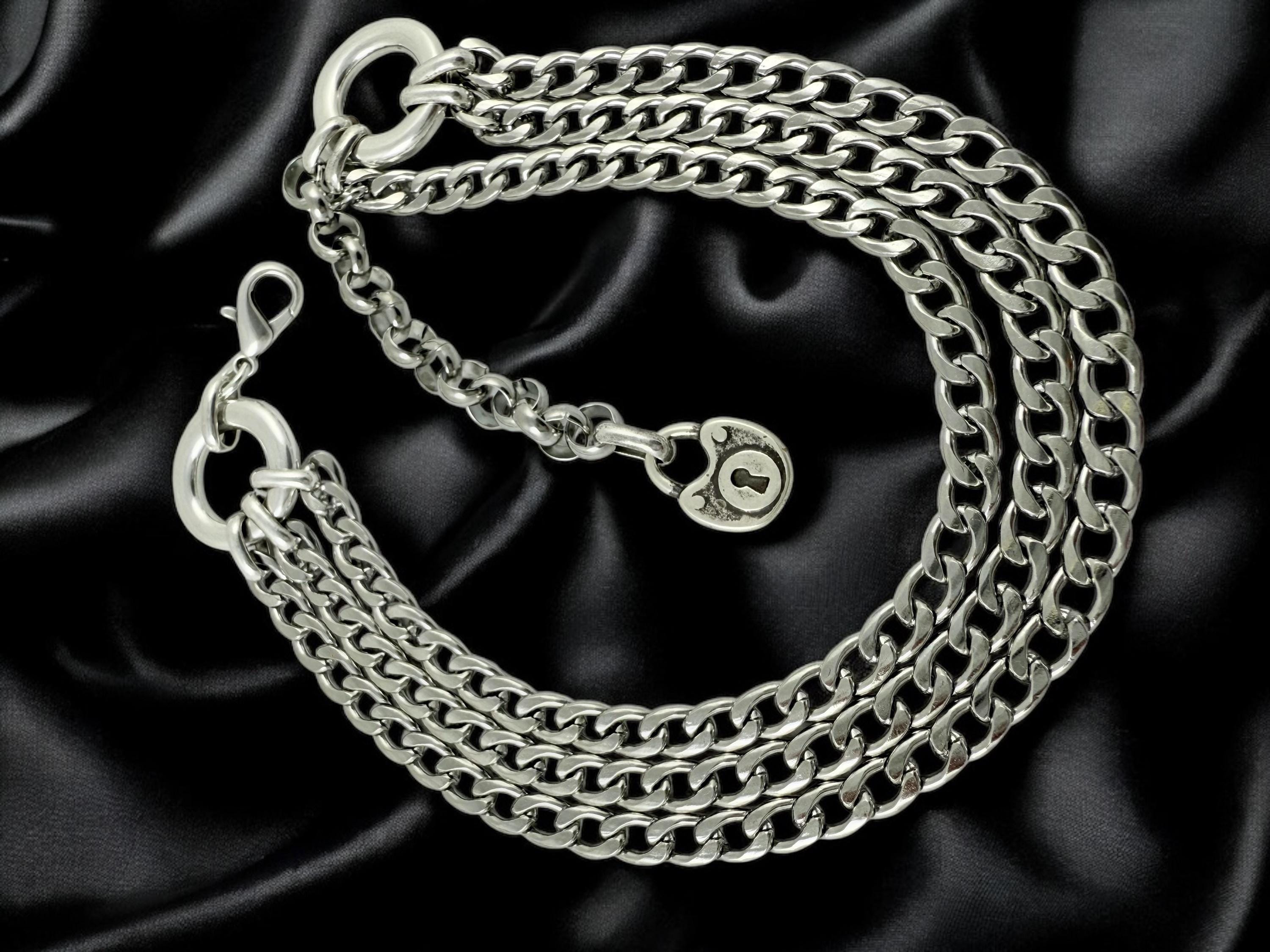 Gargantilla de triple cadena: collar ajustable de acero inoxidable con dije de candado. Joyería llamativa hecha a mano en capas.